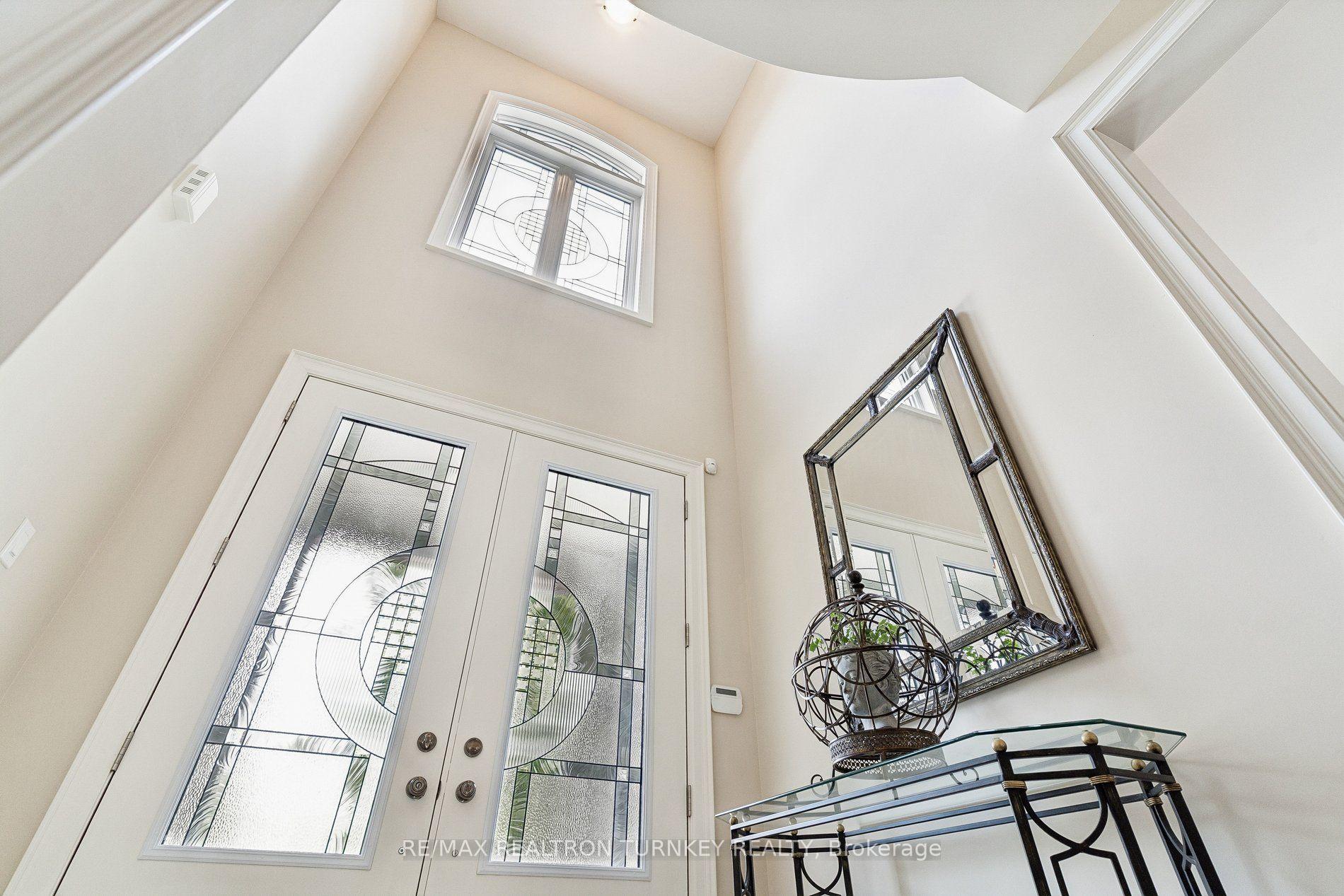 Photo 7 of 76 Vines Place, Aurora, Bayview Southeast — HOMEH