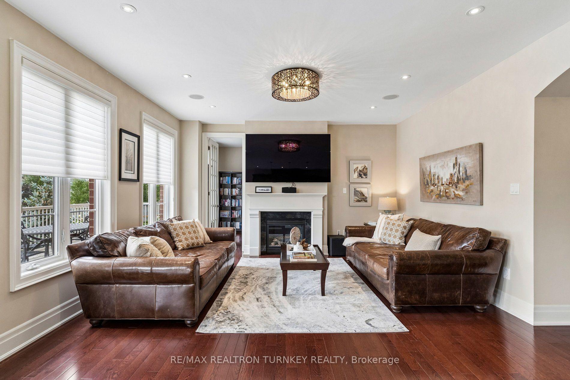 Photo 16 of 76 Vines Place, Aurora, Bayview Southeast — HOMEH