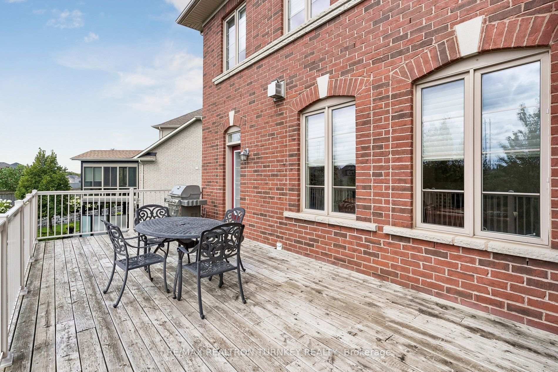 Photo 46 of 76 Vines Place, Aurora, Bayview Southeast — HOMEH