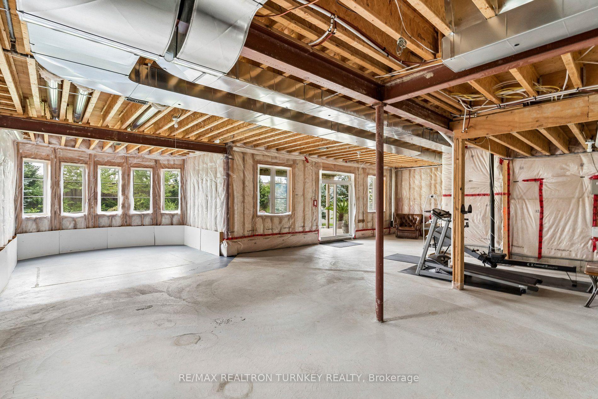Photo 34 of 76 Vines Place, Aurora, Bayview Southeast — HOMEH