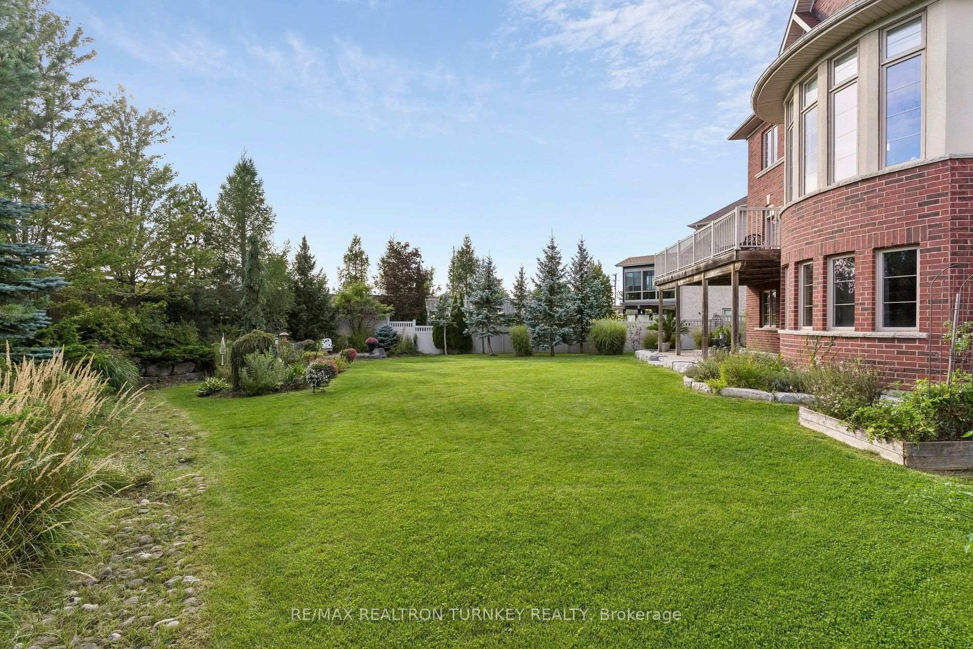 Photo 43 of 76 Vines Place, Aurora, Bayview Southeast — HOMEH