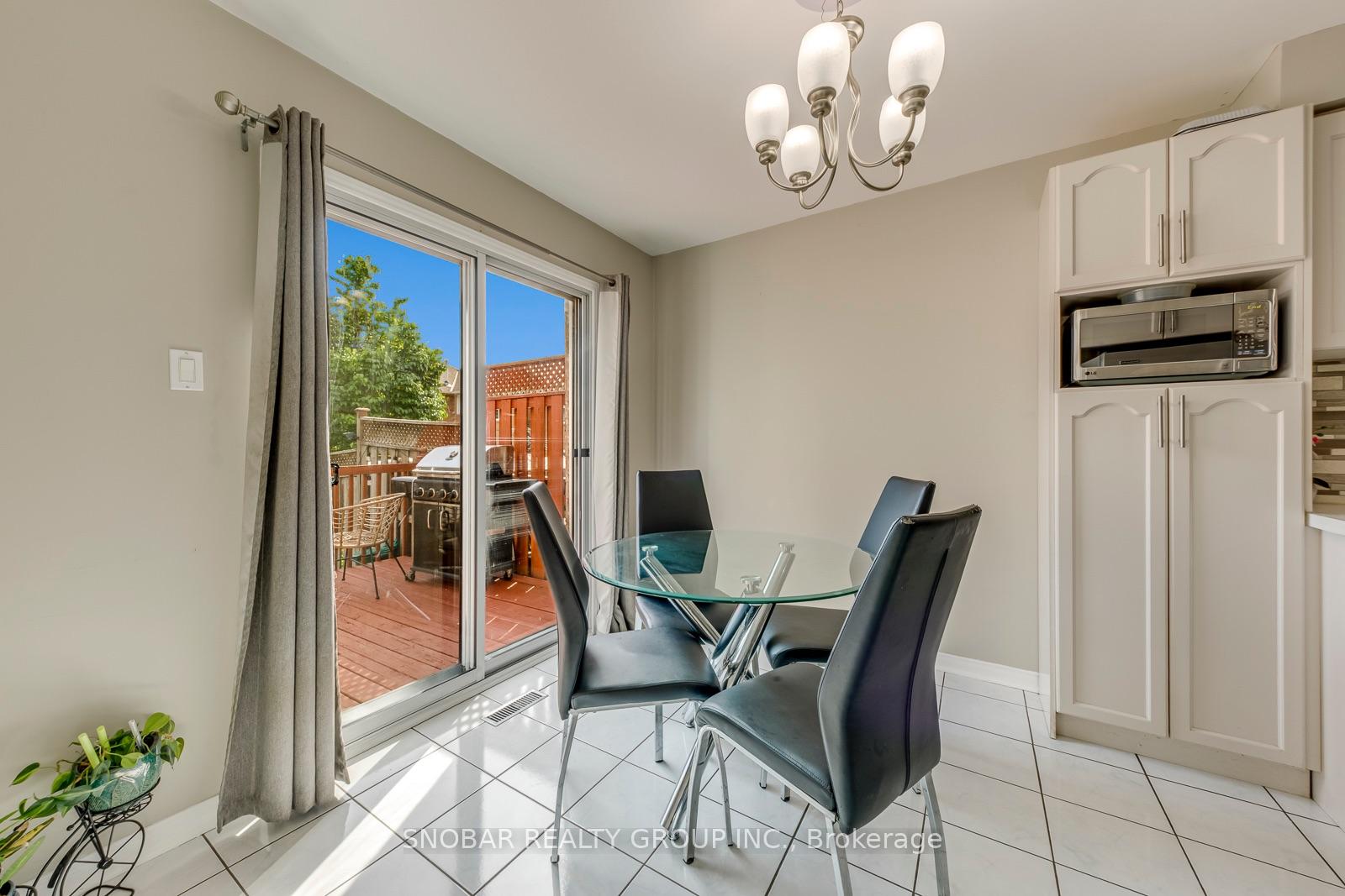 Photo 9 of 99 Bighorn Crescent, Brampton, Sandringham-Wellington — HOMEH