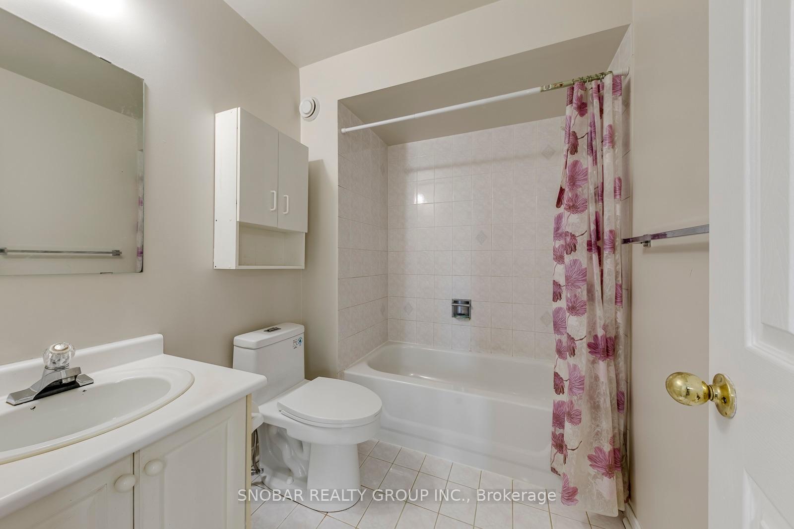 Photo 12 of 99 Bighorn Crescent, Brampton, Sandringham-Wellington — HOMEH