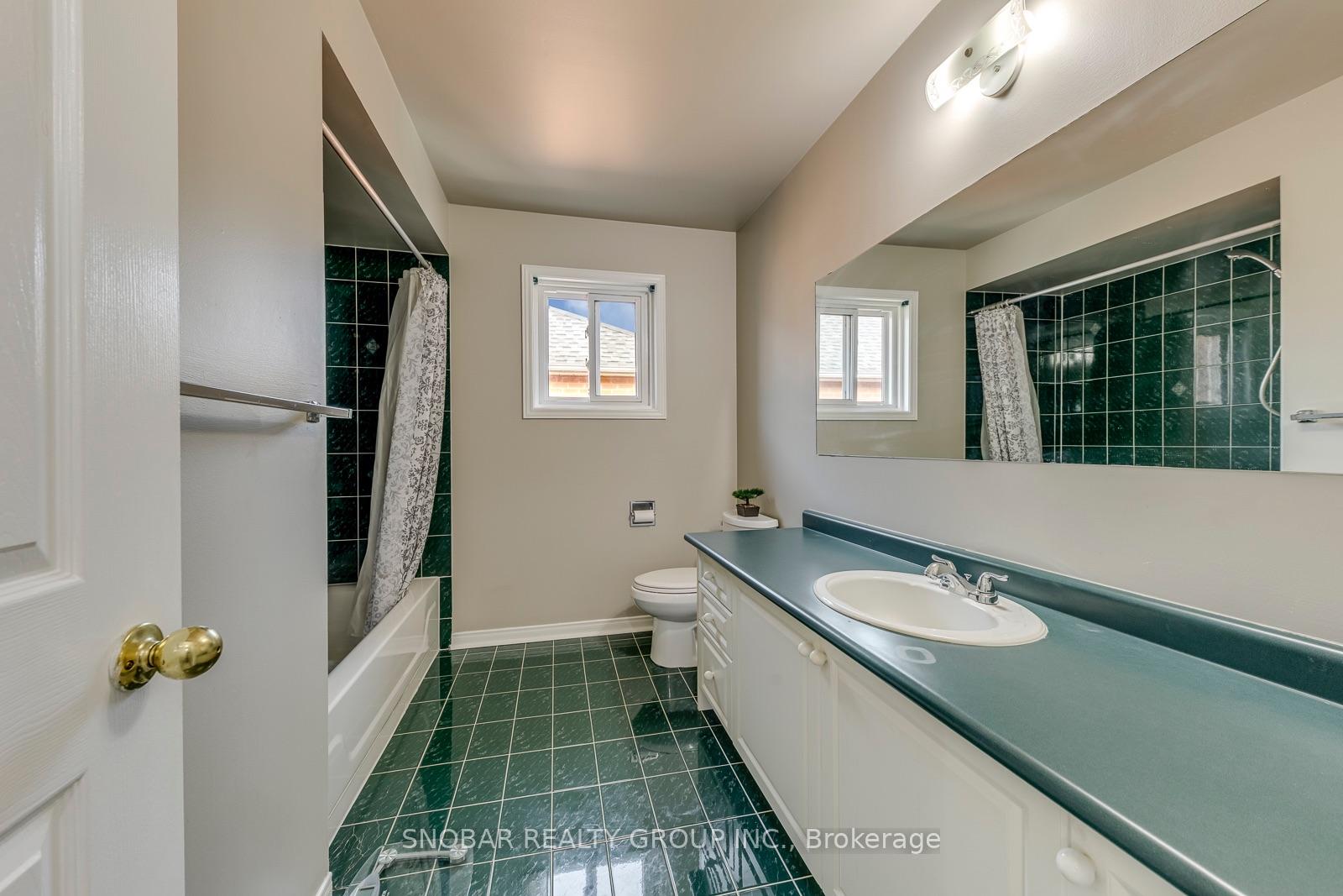 Photo 15 of 99 Bighorn Crescent, Brampton, Sandringham-Wellington — HOMEH