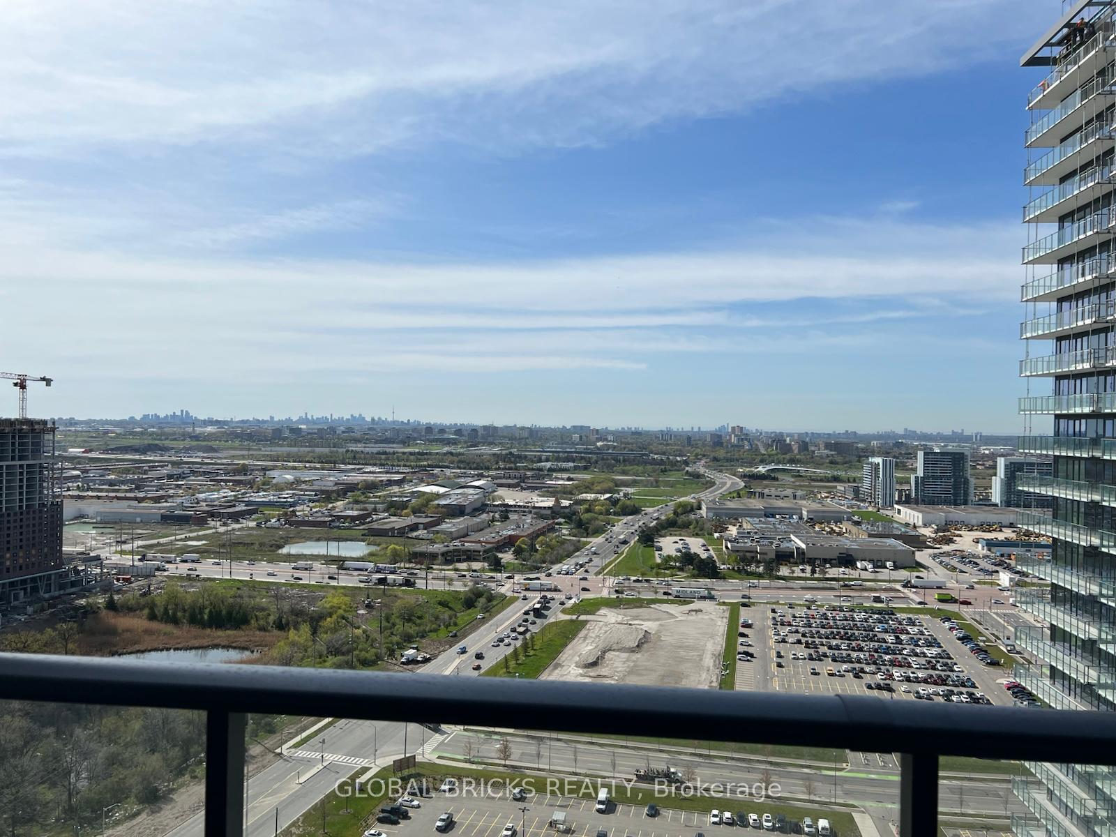 Photo of Unit 5, 1000 Portage Parkway