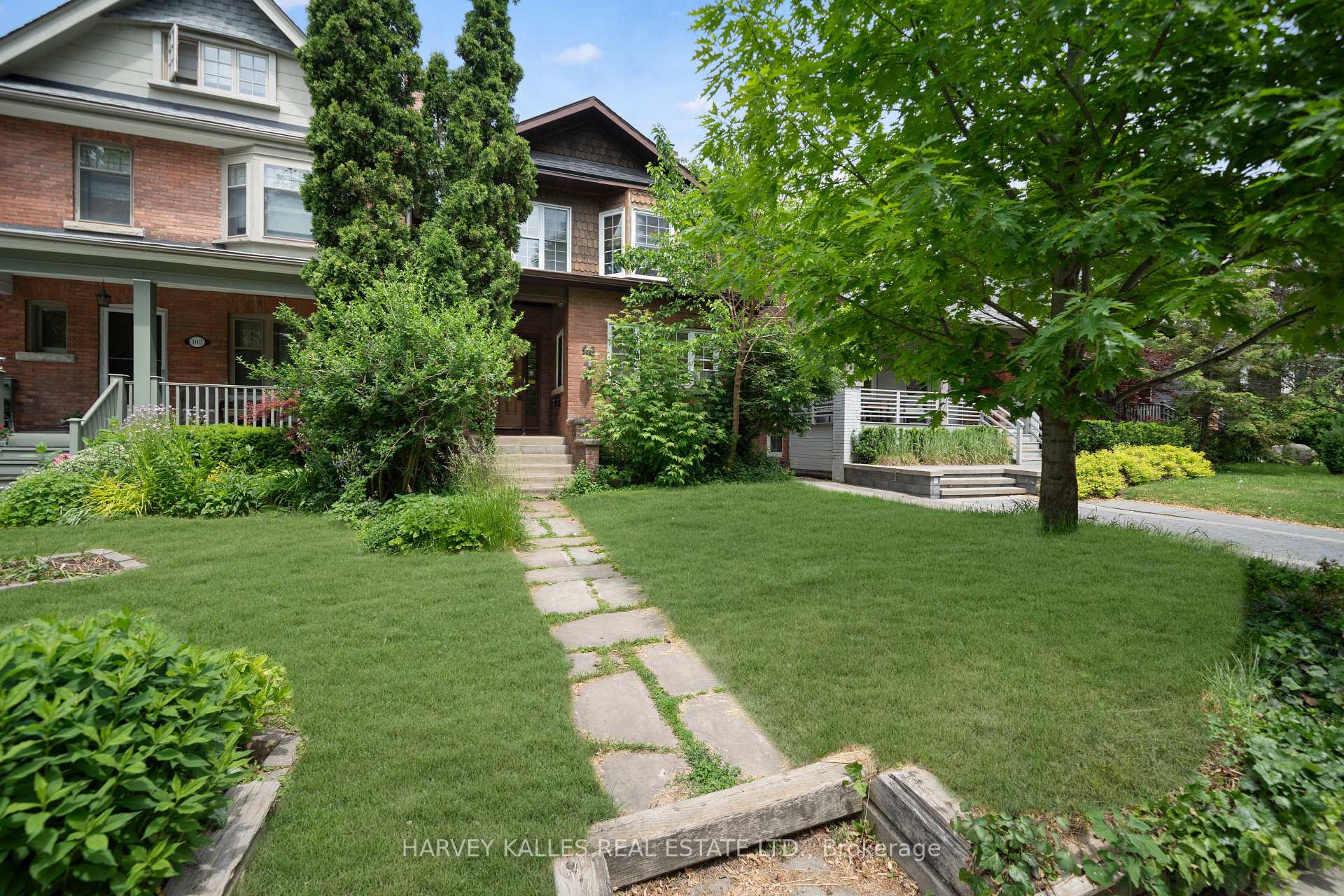 Photo 2 of 98 Roselawn Avenue, Toronto, Yonge-Eglinton — HOMEH
