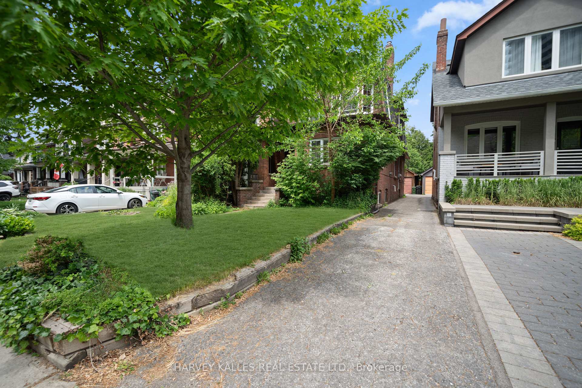 Photo 5 of 98 Roselawn Avenue, Toronto, Yonge-Eglinton — HOMEH