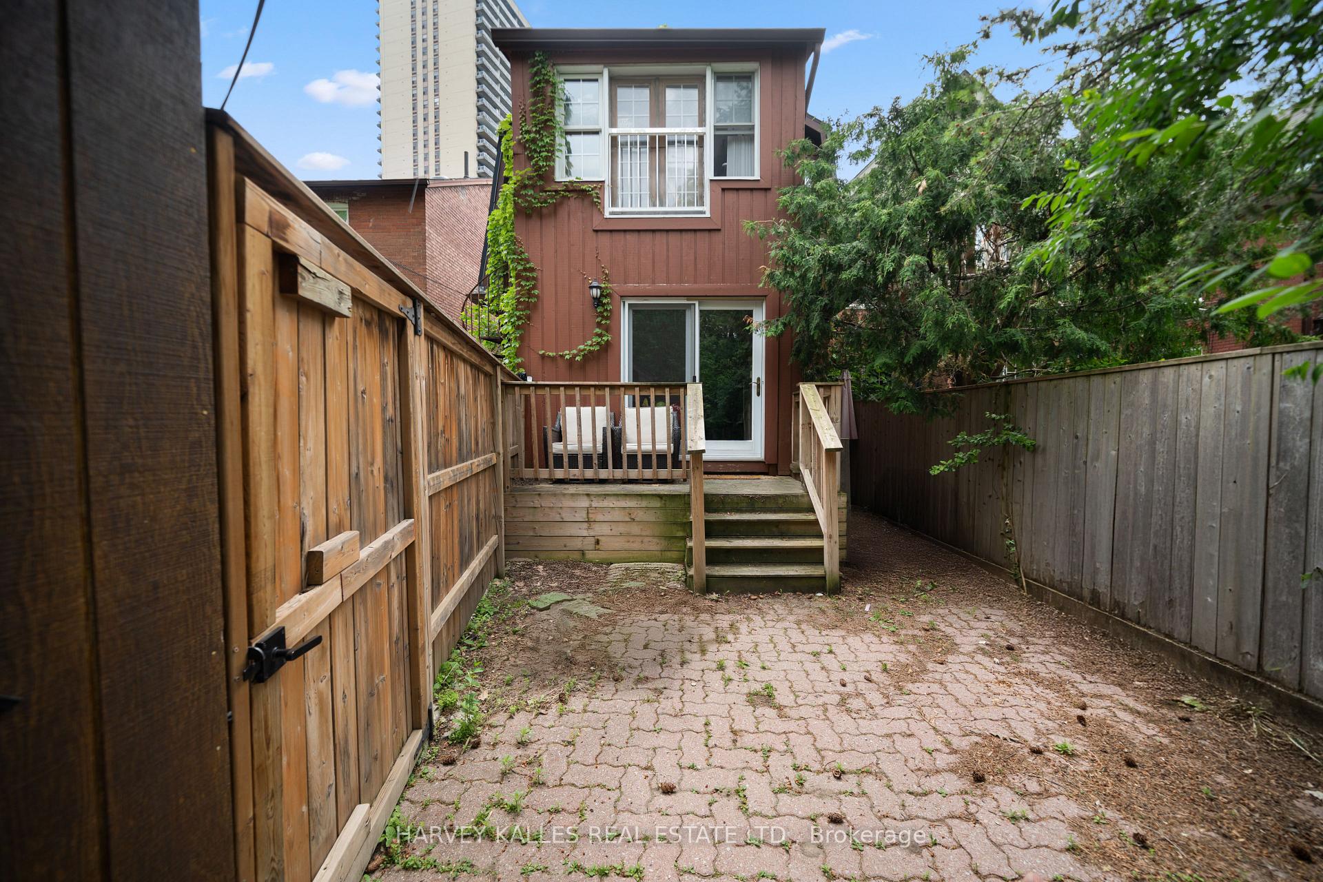 Photo 7 of 98 Roselawn Avenue, Toronto, Yonge-Eglinton — HOMEH