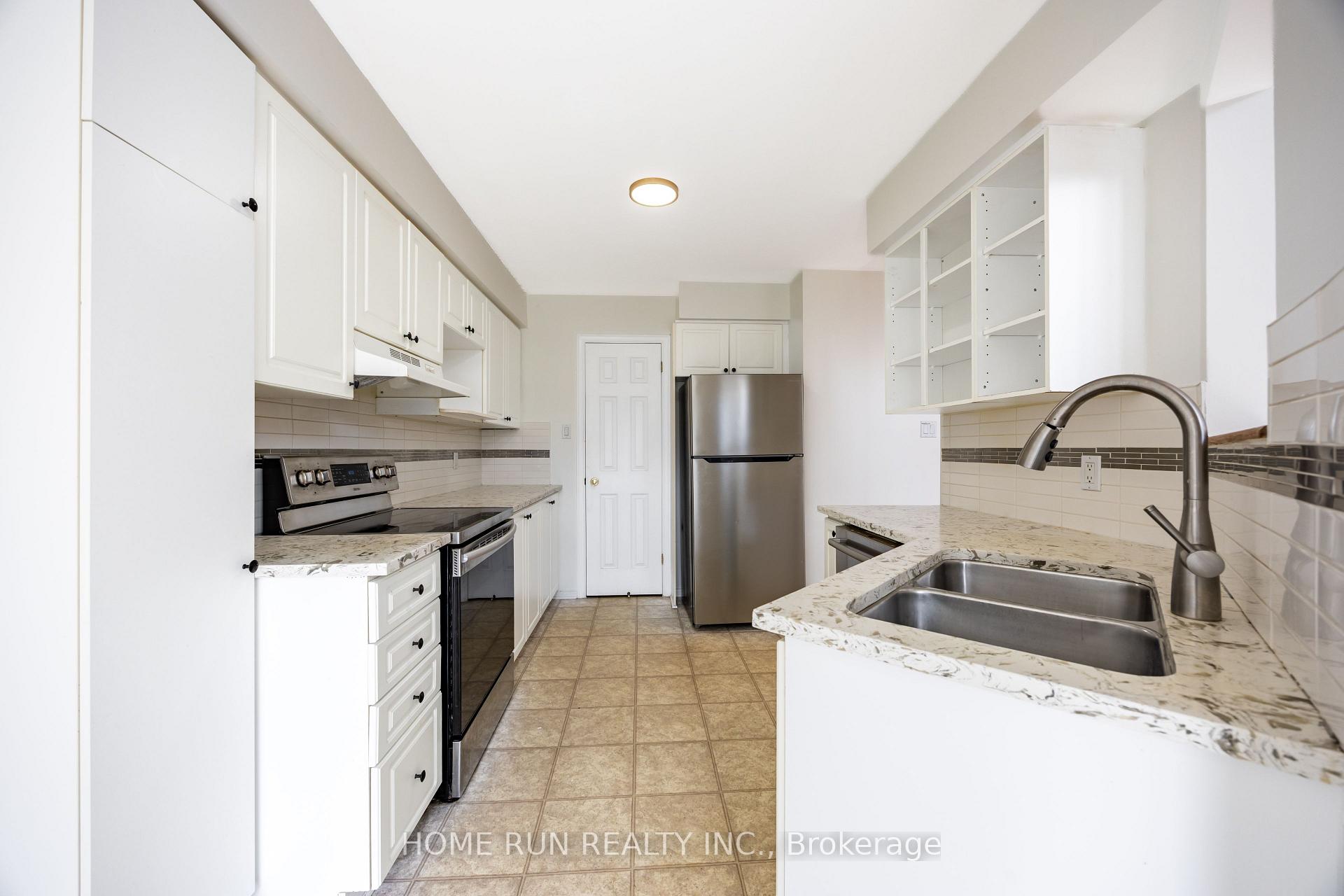 Photo 13 of 89 Gray Crescent, Ottawa, Kanata - Beaverbrook — HOMEH