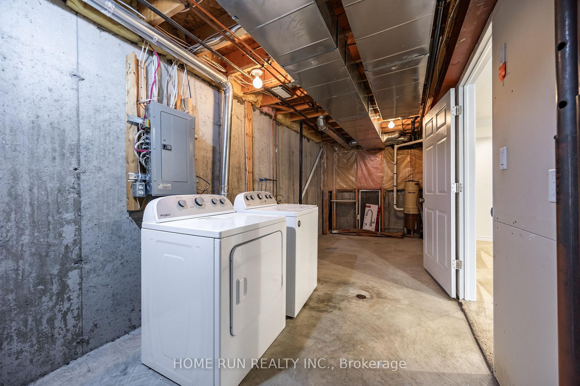 Photo 38 of 89 Gray Crescent, Ottawa, Kanata - Beaverbrook — HOMEH