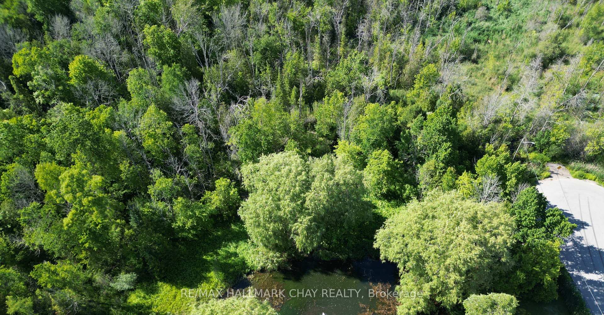 Photo 3 of 2252 Spring Street, Innisfil, Alcona — HOMEH