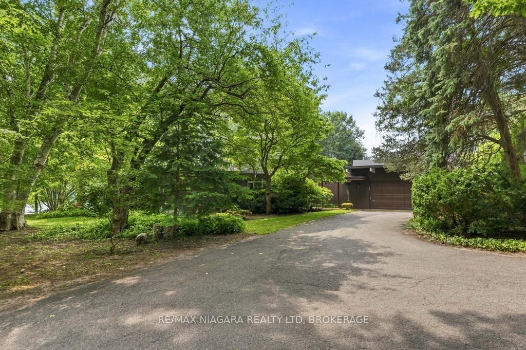Photo 12 of 45 Port Master Drive, St. Catharines, Martindale Pond — HOMEH