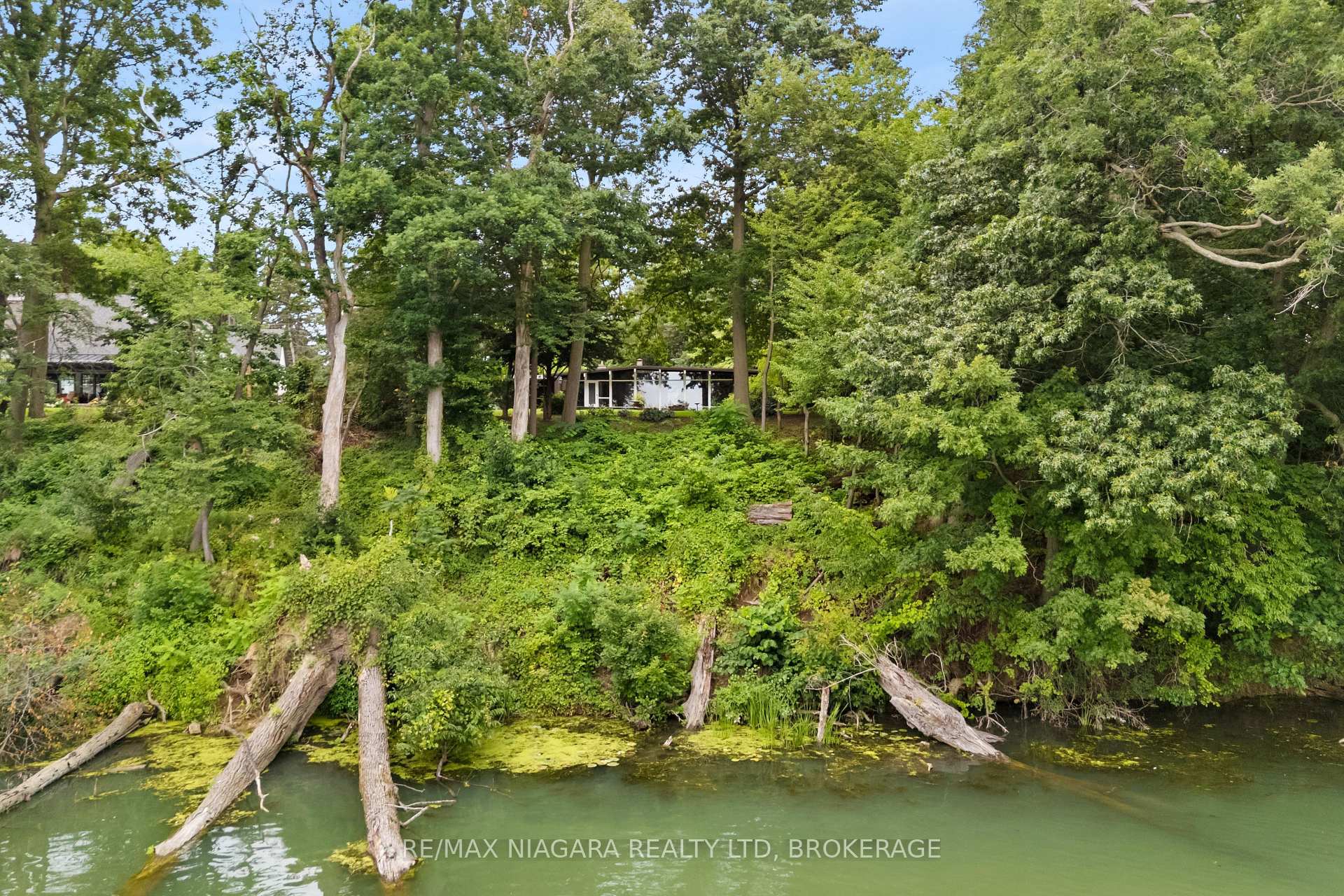 Photo 15 of 45 Port Master Drive, St. Catharines, Martindale Pond — HOMEH