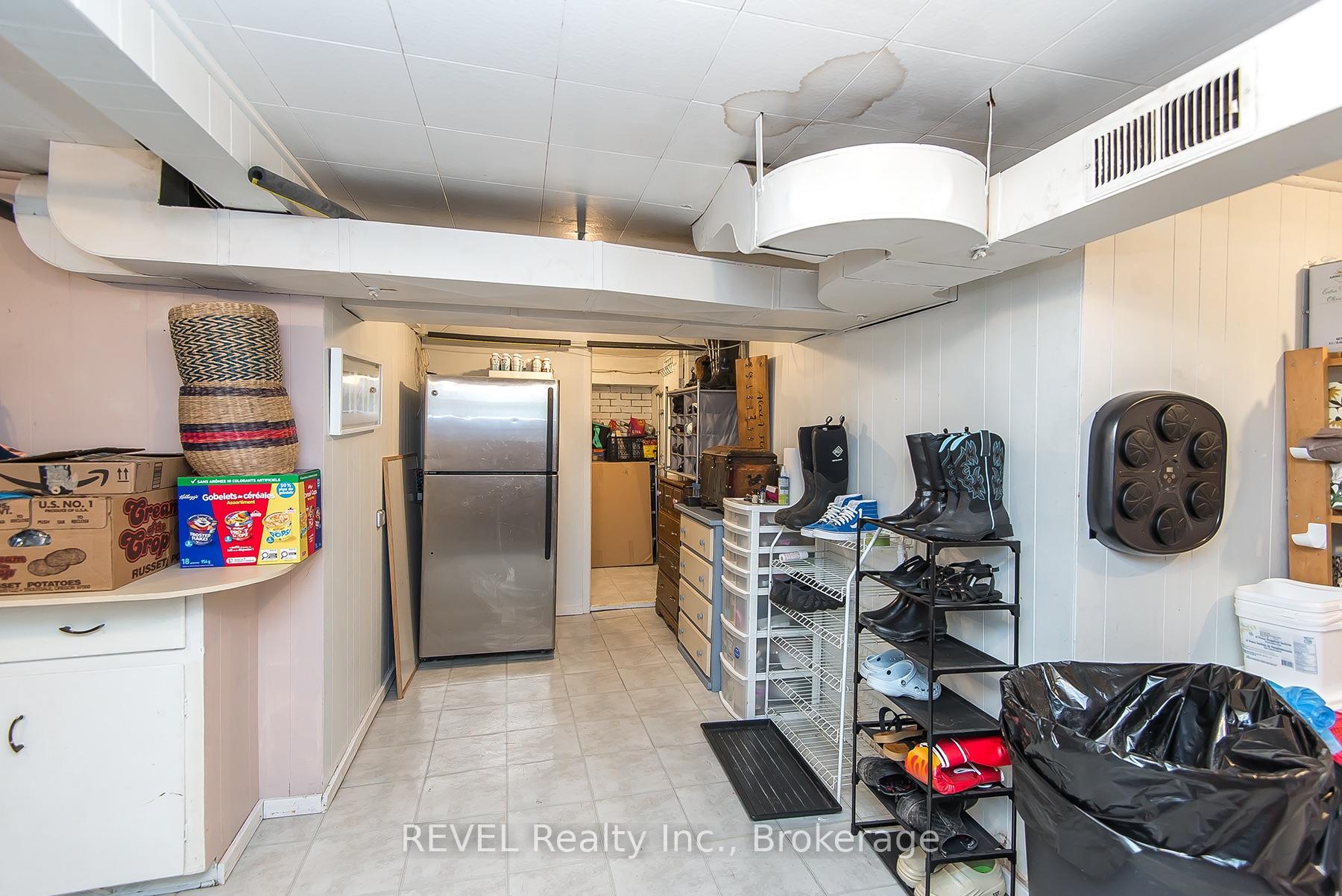 Photo 23 of 12 Garnet Street, St. Catharines, Facer — HOMEH