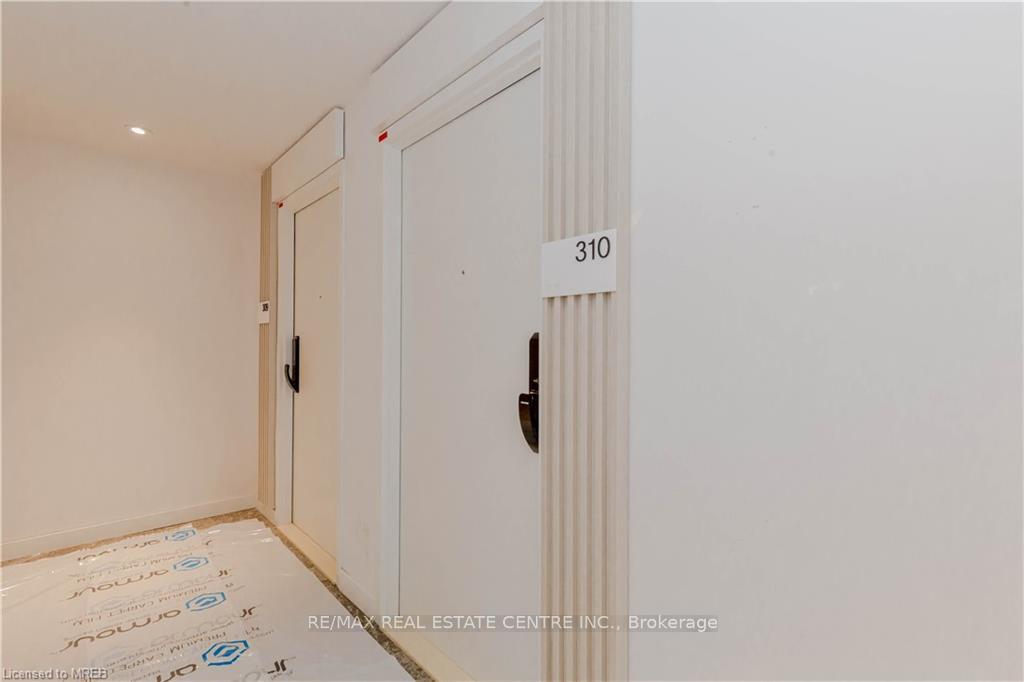 Photo 5 of Unit 310, 28 Ann Street, Mississauga, Port Credit — HOMEH