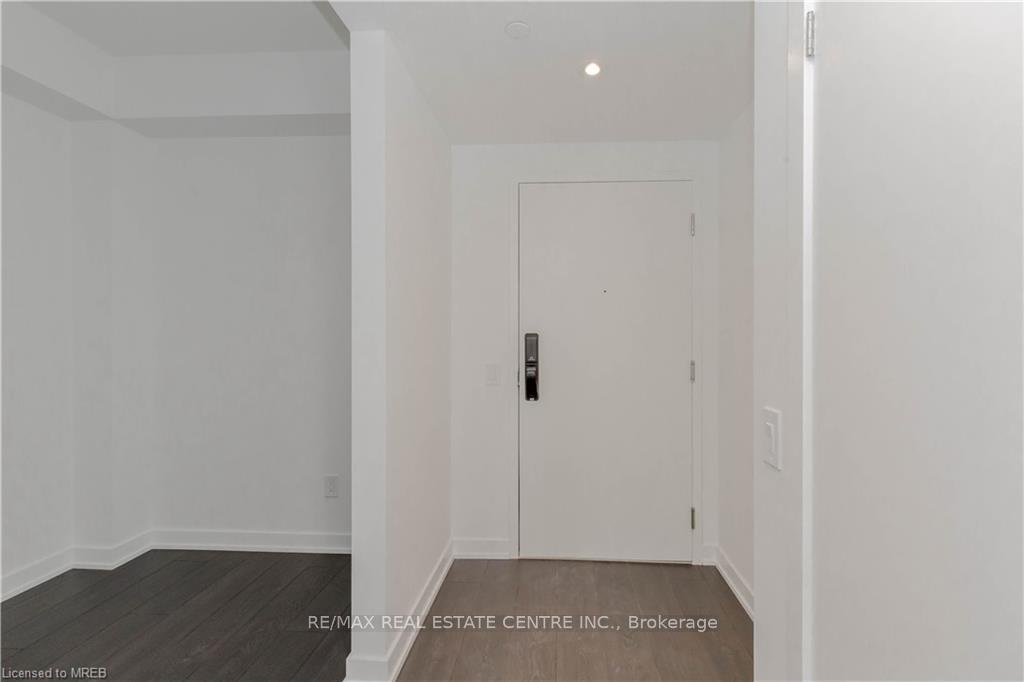 Photo 7 of Unit 310, 28 Ann Street, Mississauga, Port Credit — HOMEH