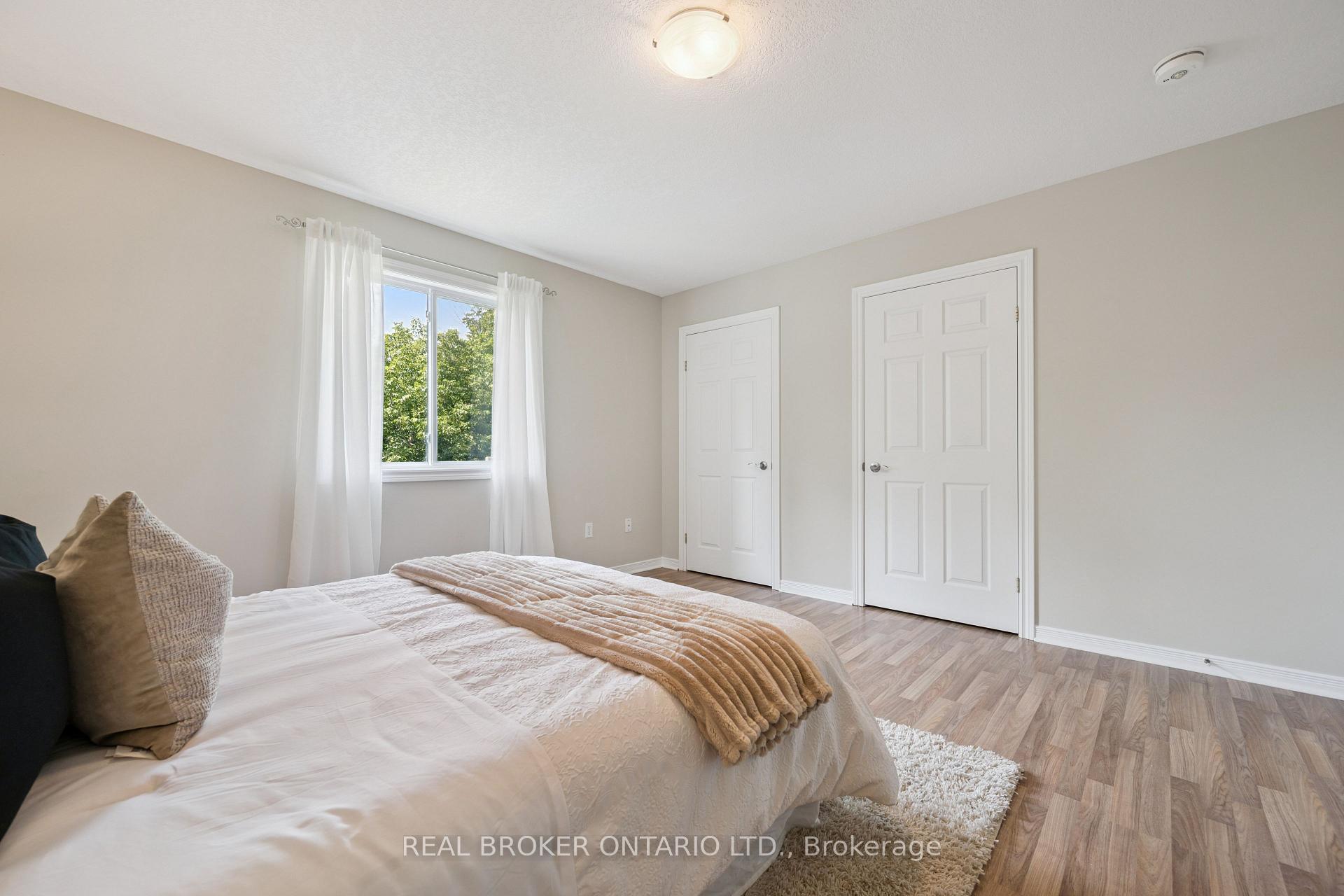 Photo 17 of 99 Langlaw Drive, Cambridge, Christopher-Champlain — HOMEH