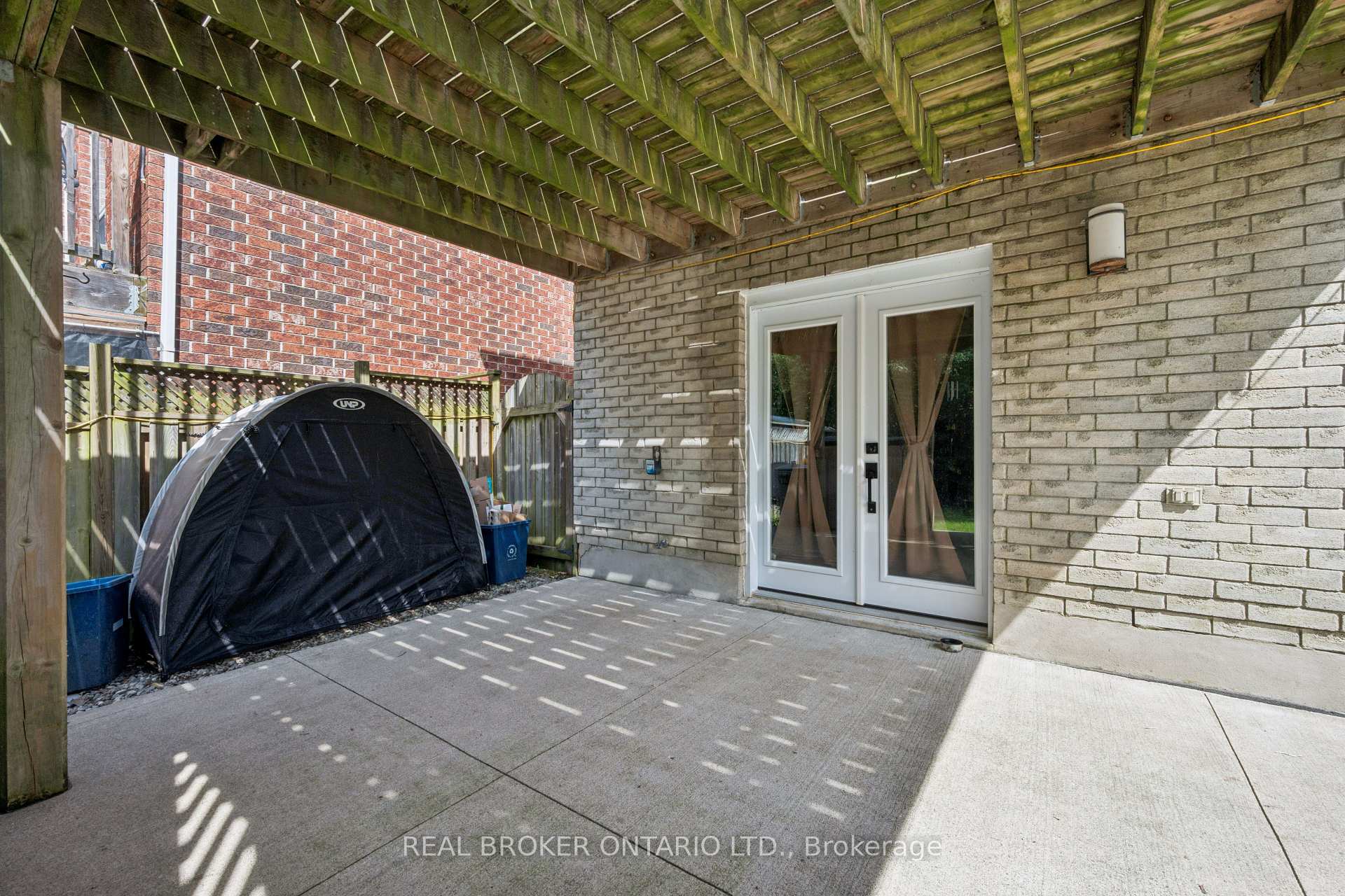 Photo 26 of 99 Langlaw Drive, Cambridge, Christopher-Champlain — HOMEH