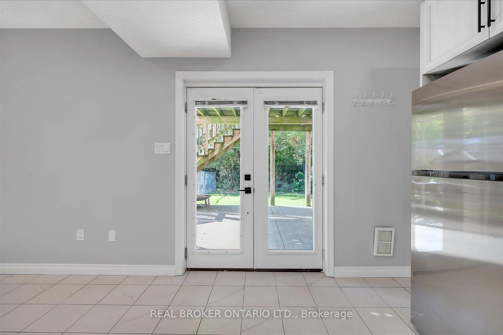 Photo 27 of 99 Langlaw Drive, Cambridge, Christopher-Champlain — HOMEH