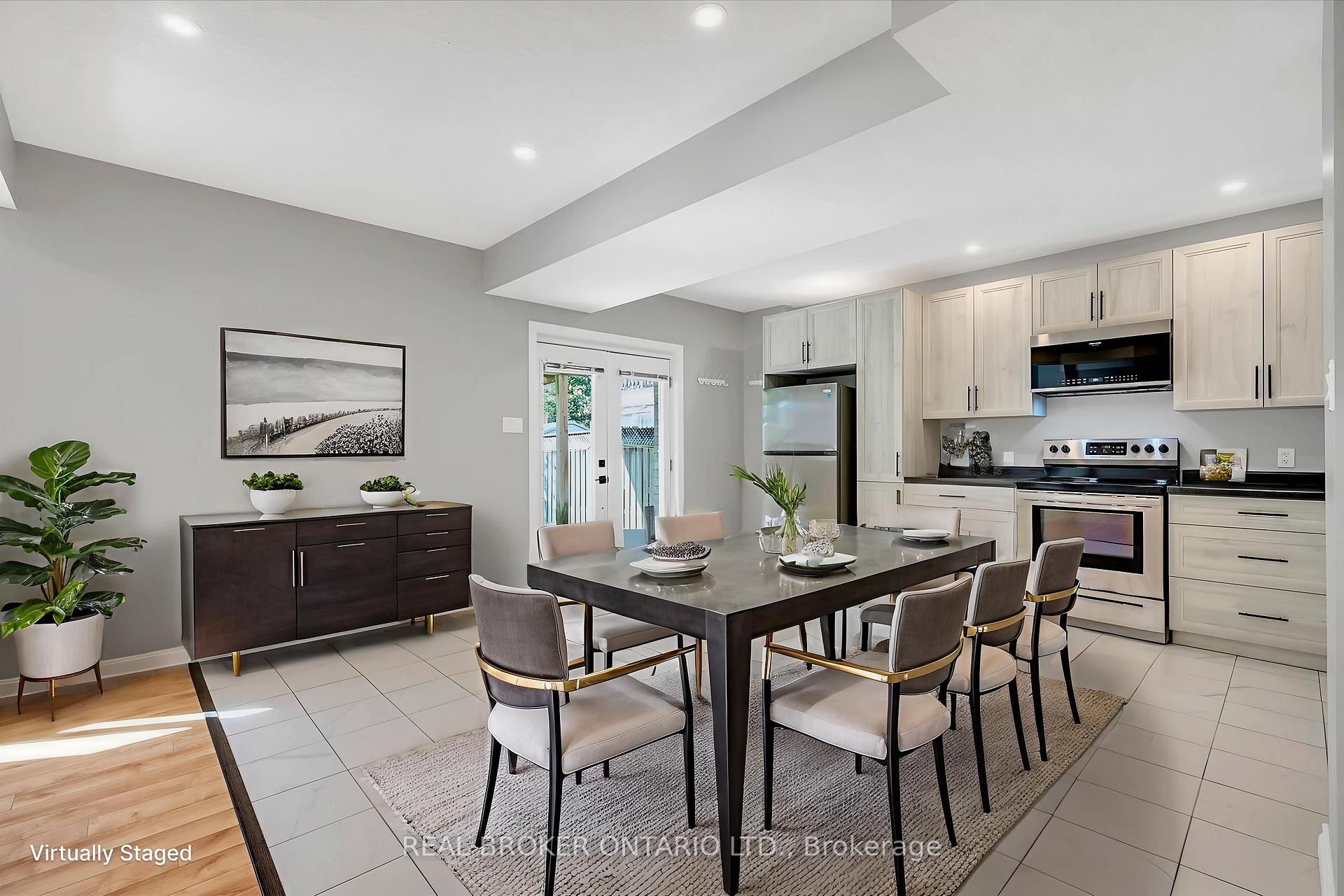 Photo 29 of 99 Langlaw Drive, Cambridge, Christopher-Champlain — HOMEH