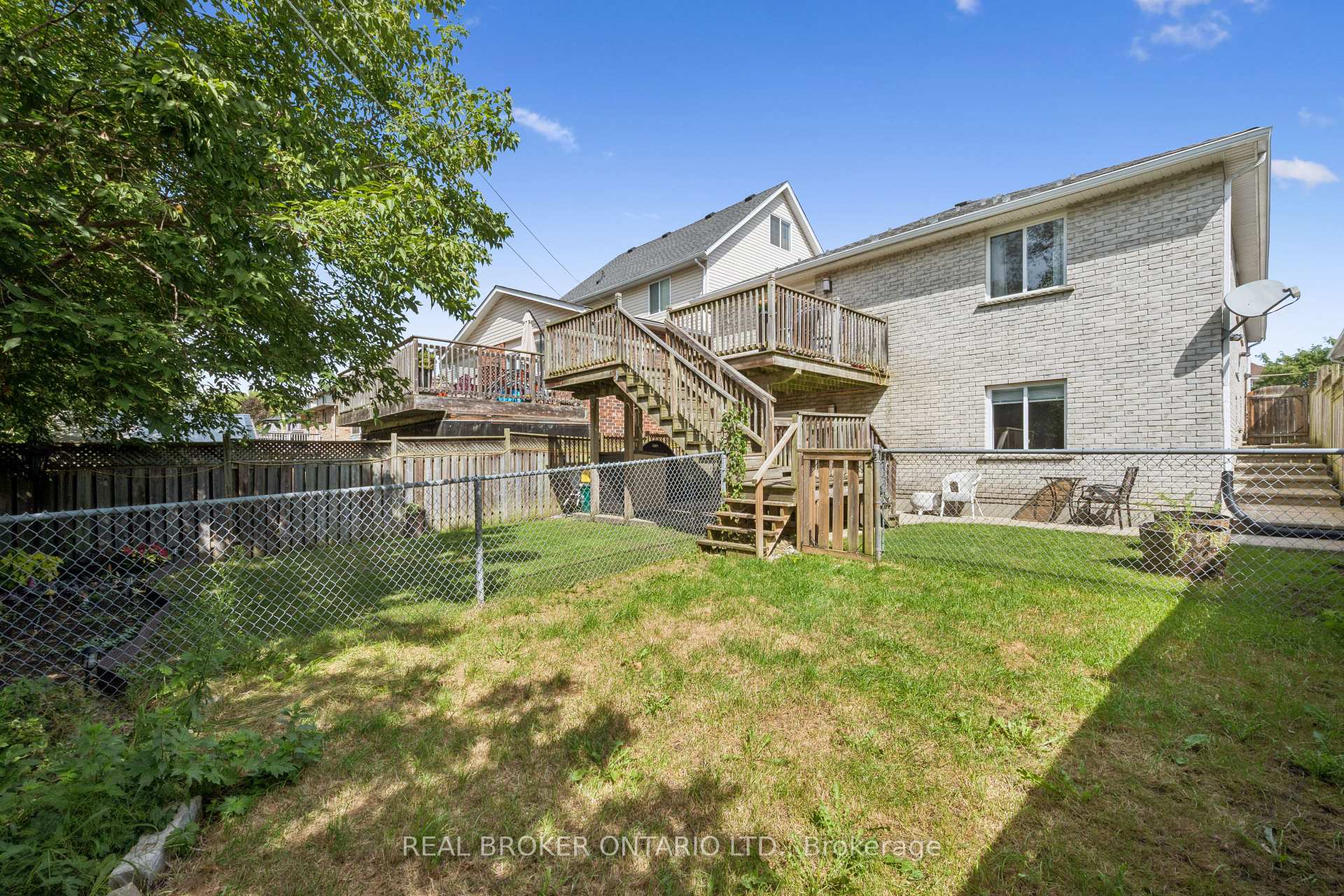 Photo 40 of 99 Langlaw Drive, Cambridge, Christopher-Champlain — HOMEH