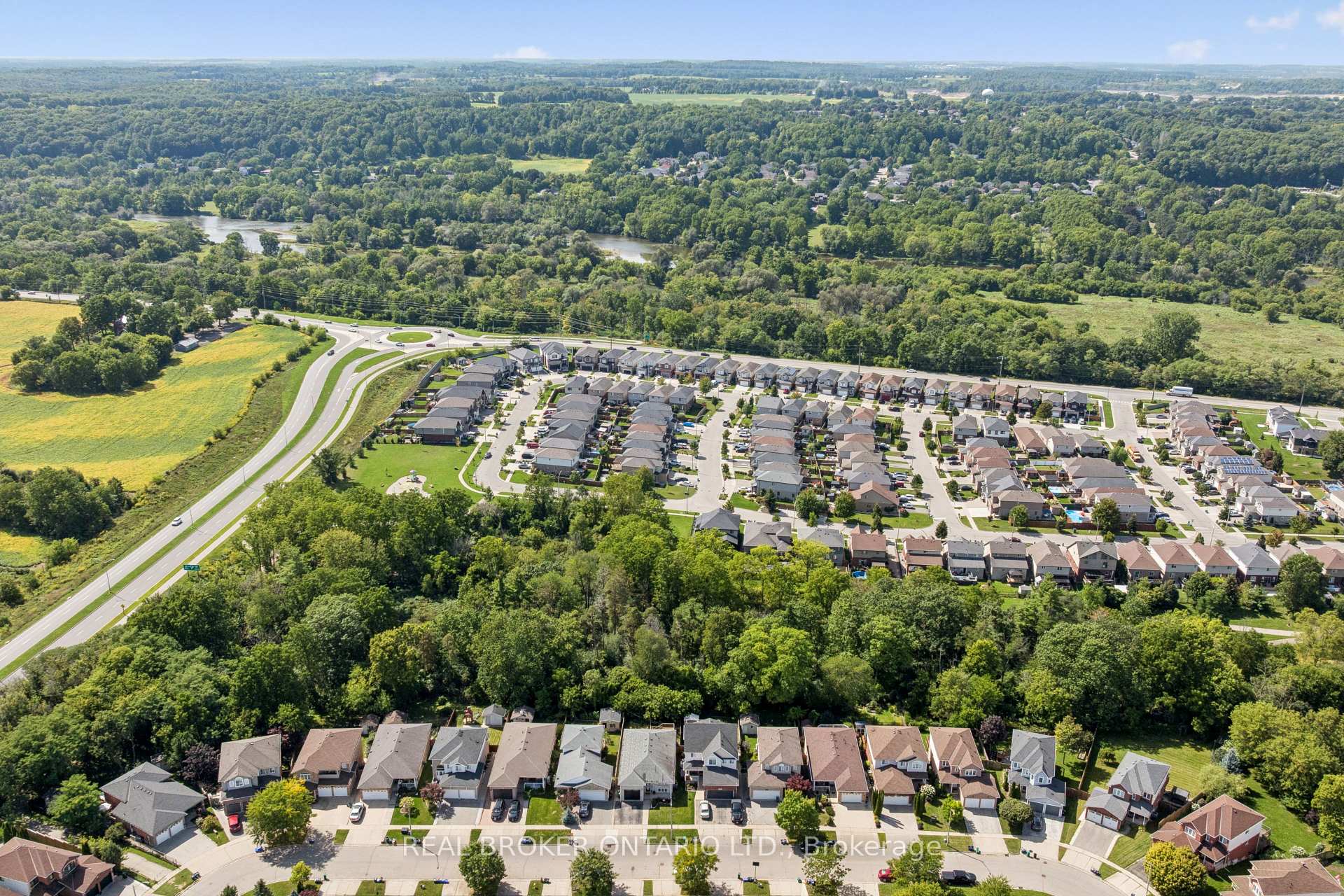 Photo 46 of 99 Langlaw Drive, Cambridge, Christopher-Champlain — HOMEH