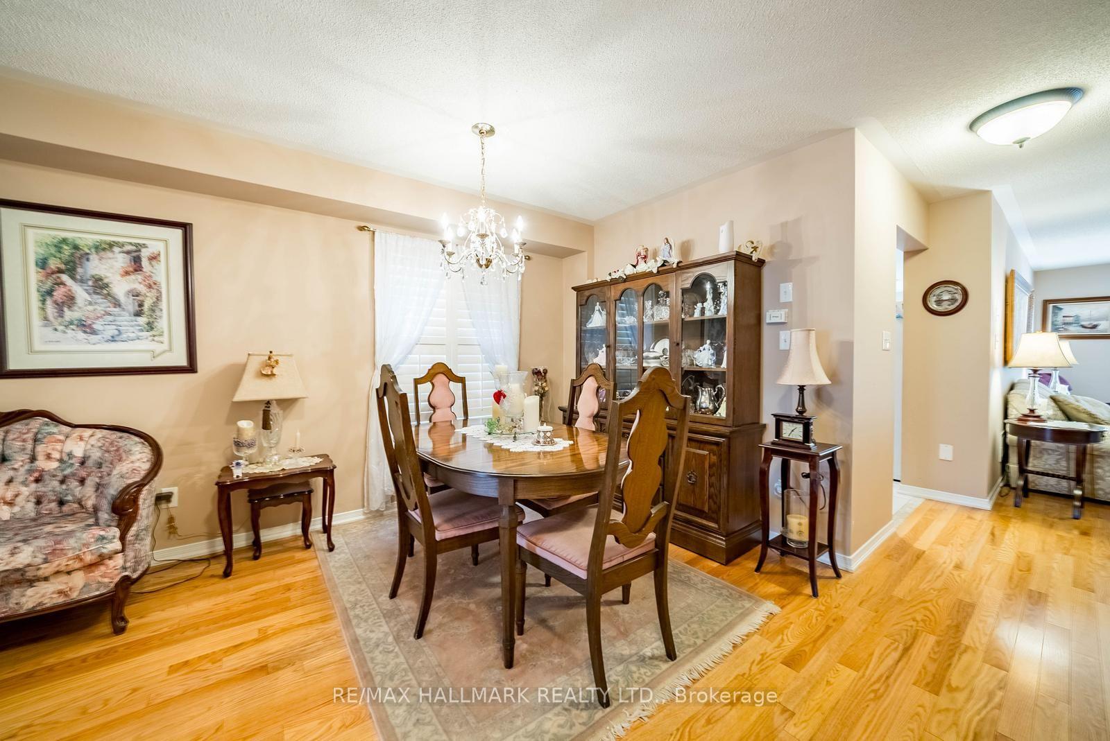 Photo 6 of 6 Duffin Drive, Whitchurch-Stouffville, Stouffville — HOMEH