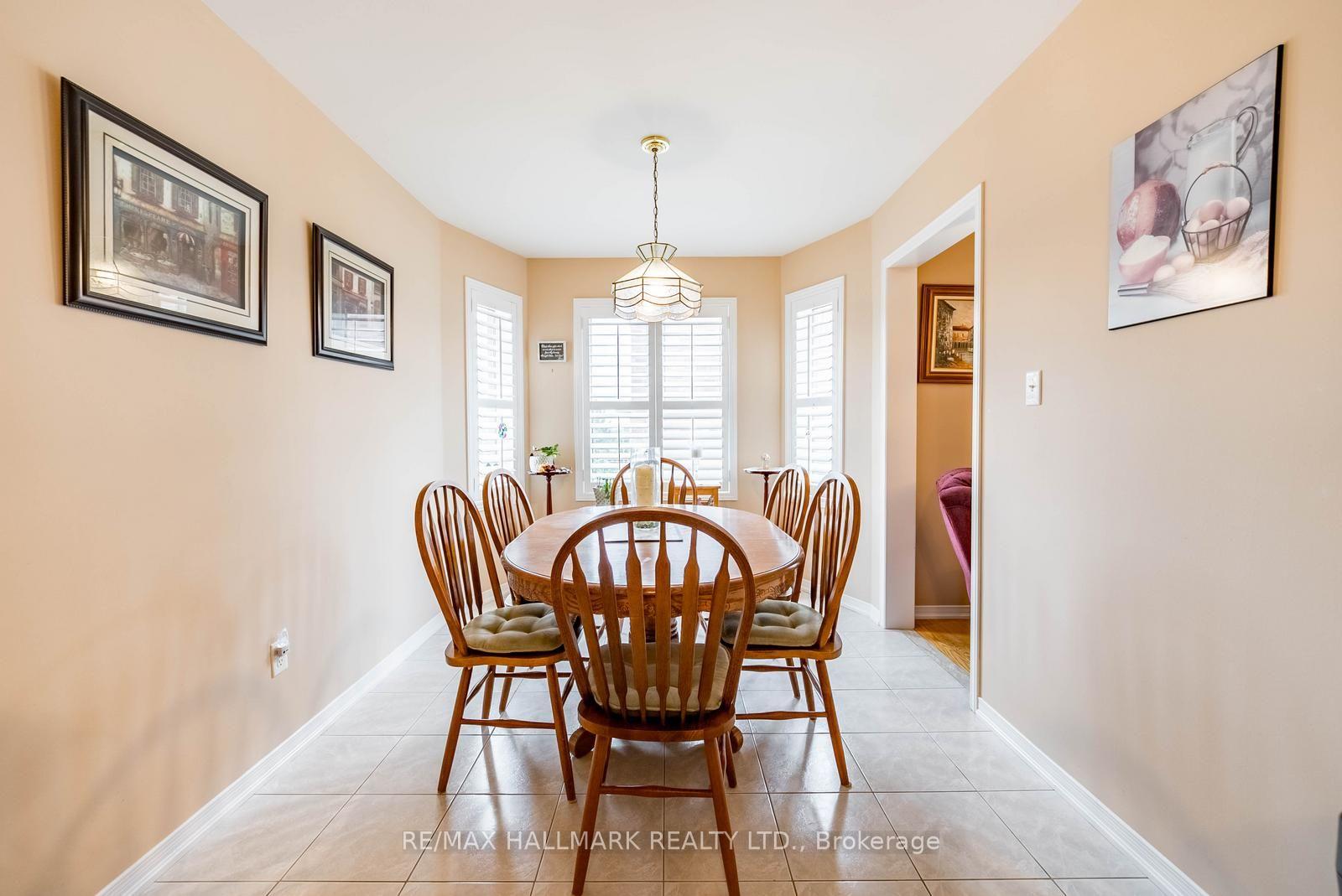 Photo 12 of 6 Duffin Drive, Whitchurch-Stouffville, Stouffville — HOMEH