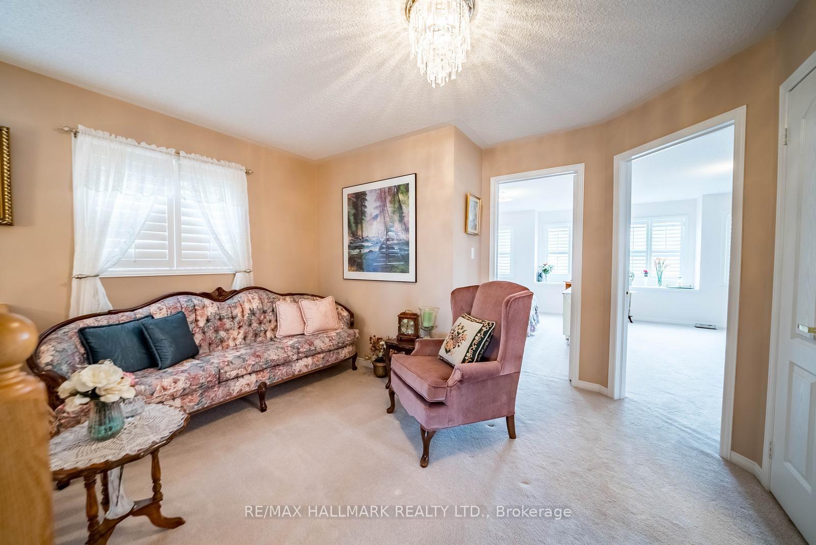 Photo 19 of 6 Duffin Drive, Whitchurch-Stouffville, Stouffville — HOMEH