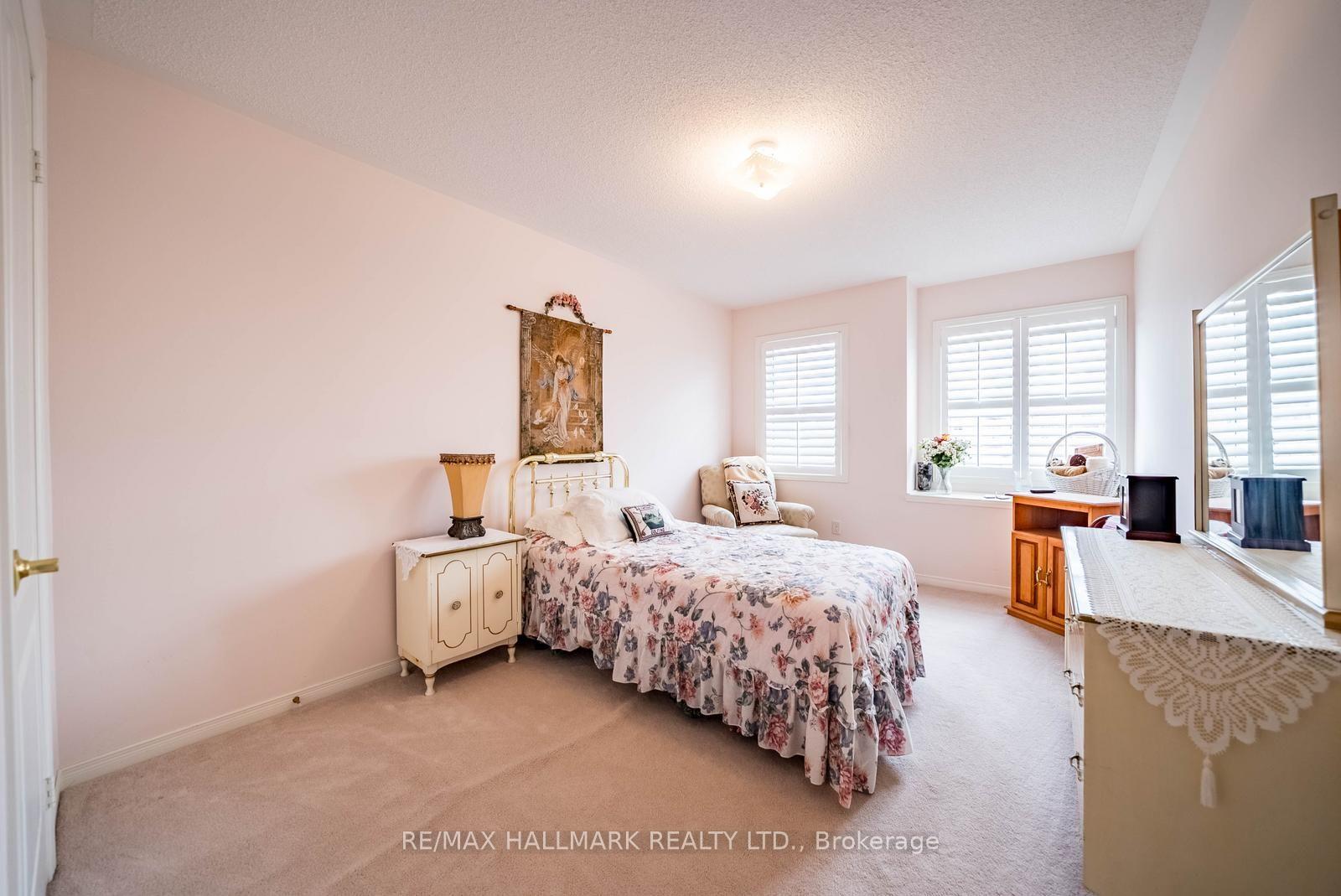 Photo 21 of 6 Duffin Drive, Whitchurch-Stouffville, Stouffville — HOMEH