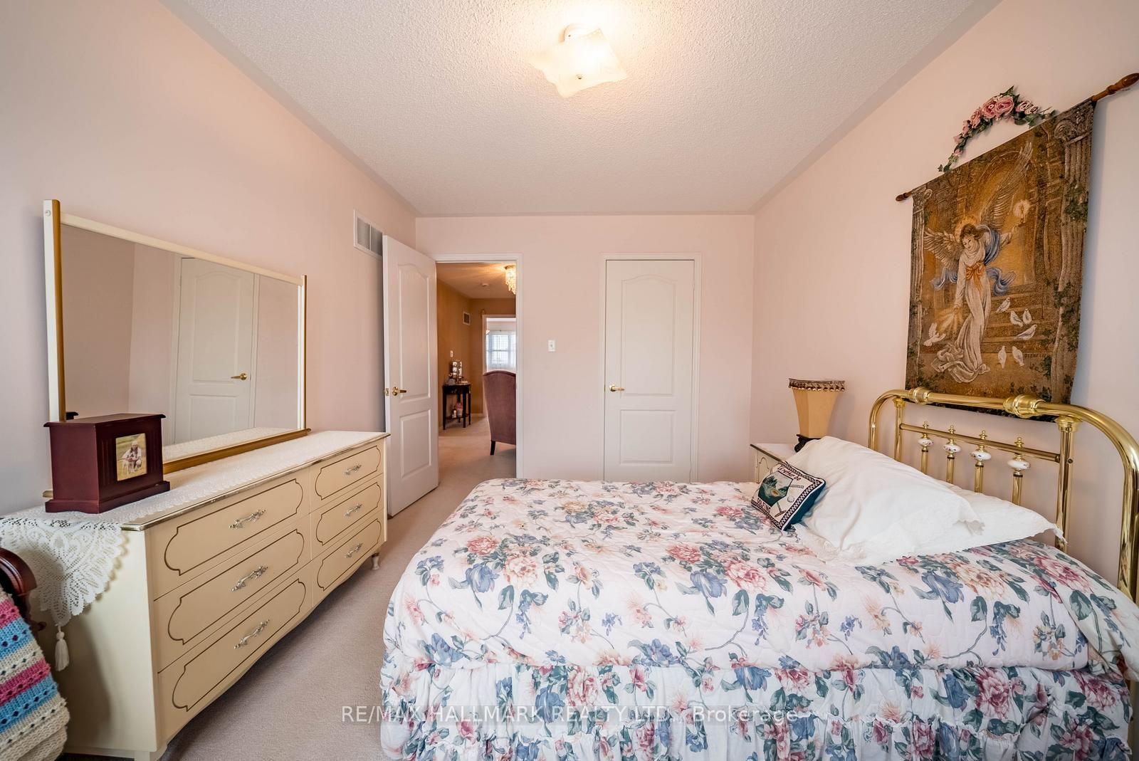 Photo 22 of 6 Duffin Drive, Whitchurch-Stouffville, Stouffville — HOMEH
