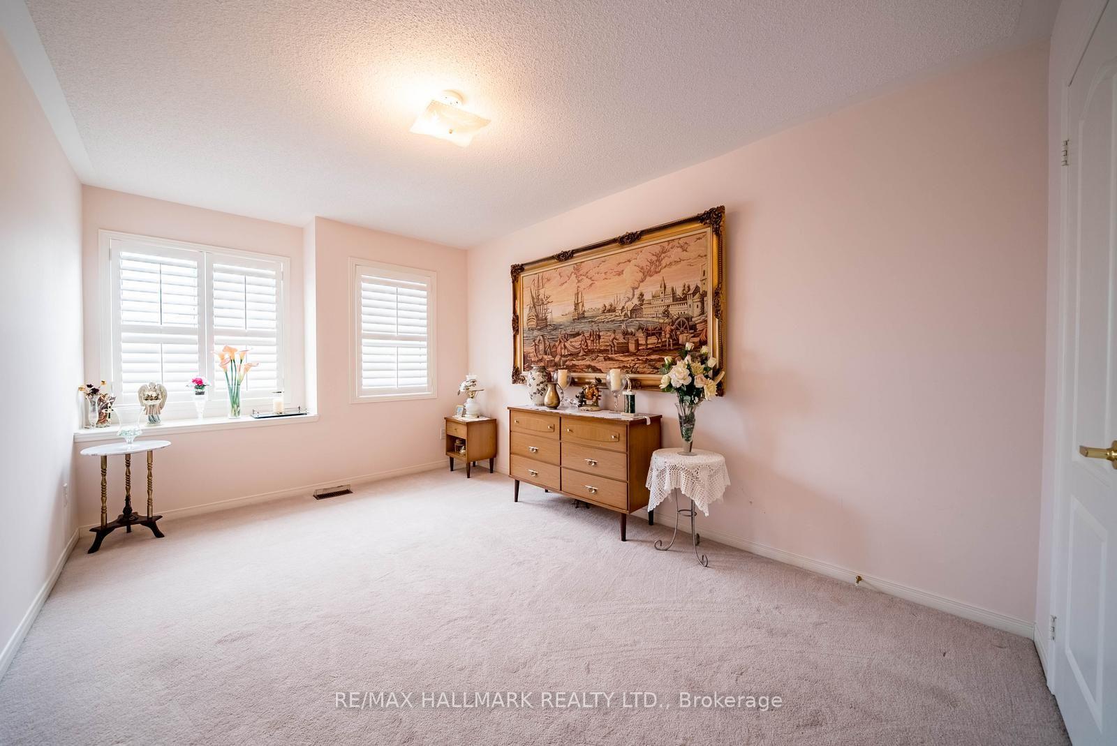 Photo 24 of 6 Duffin Drive, Whitchurch-Stouffville, Stouffville — HOMEH