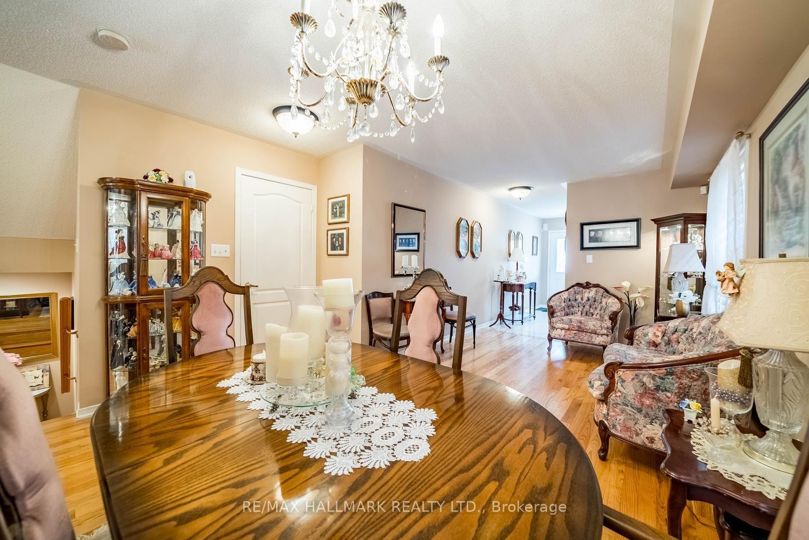 Photo 26 of 6 Duffin Drive, Whitchurch-Stouffville, Stouffville — HOMEH