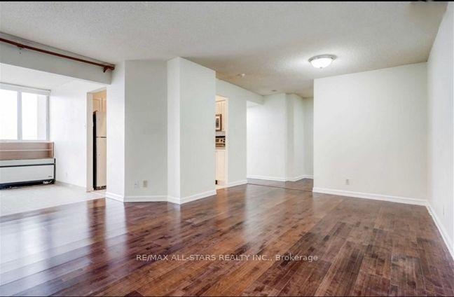 Photo 3 of Unit 1505, 41 Markbrook Lane, Etobicoke, Mount Olive-Silverstone-Jamestown — HOMEH