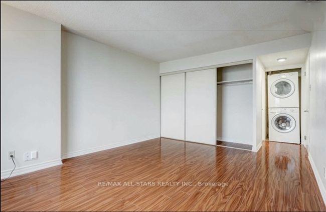 Photo 7 of Unit 1505, 41 Markbrook Lane, Etobicoke, Mount Olive-Silverstone-Jamestown — HOMEH