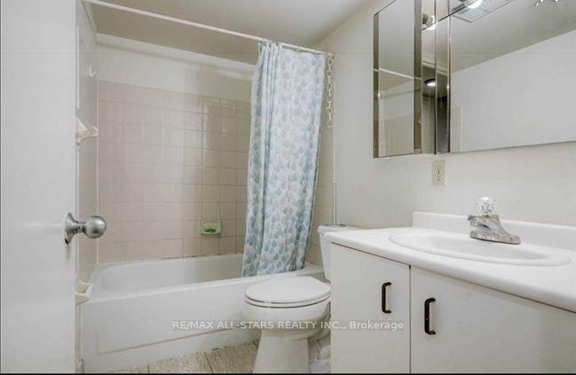 Photo 10 of Unit 1505, 41 Markbrook Lane, Etobicoke, Mount Olive-Silverstone-Jamestown — HOMEH