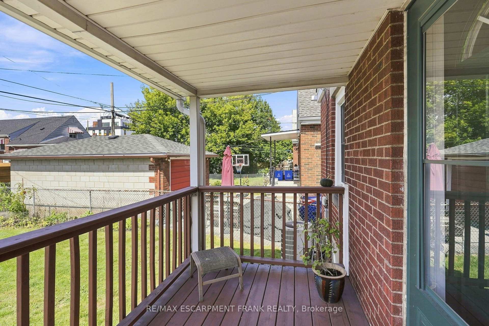 Photo 42 of 38 Garside Avenue S, Hamilton, Bartonville — HOMEH