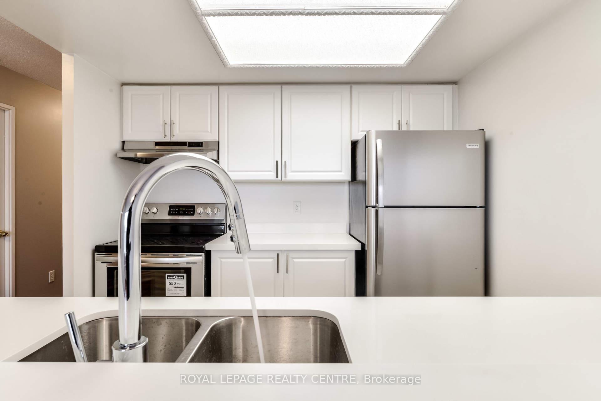 Photo 10 of Unit 1901, 101 Subway Crescent, Etobicoke, Islington-City Centre West — HOMEH