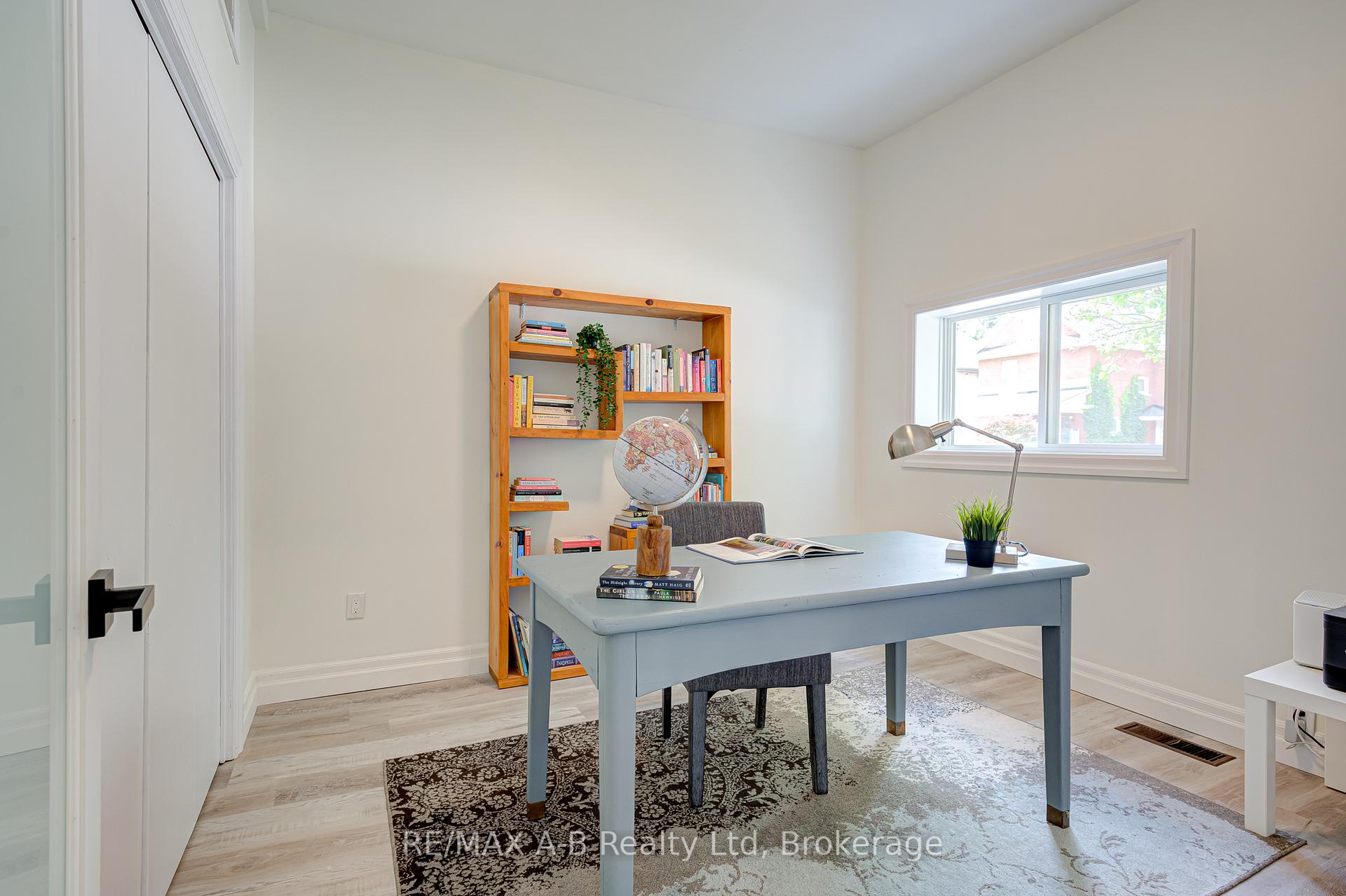 Photo 6 of 261 Albert Street, Stratford — HOMEH