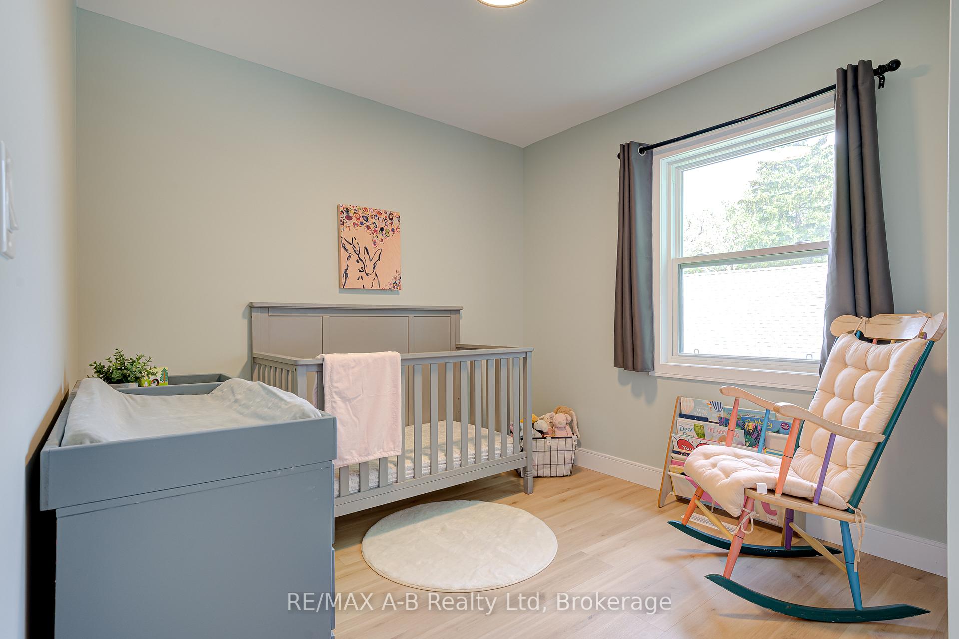 Photo 38 of 261 Albert Street, Stratford — HOMEH