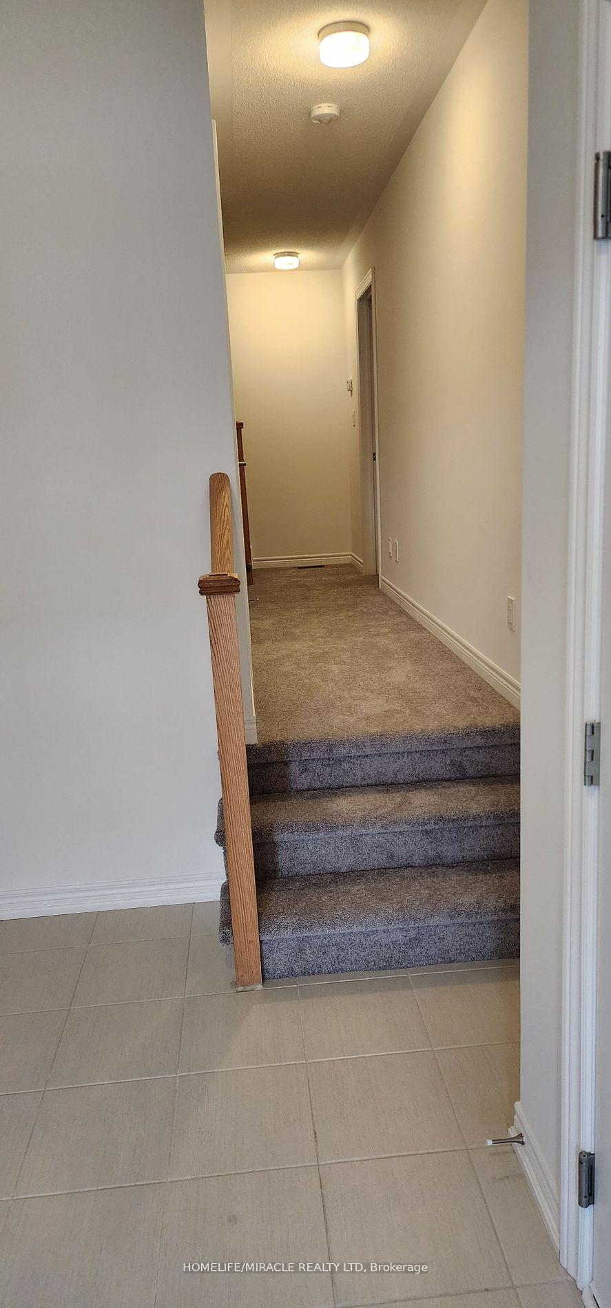 Photo 2 of 2039 Cameron Lott Crescent, Oshawa, Kedron — HOMEH