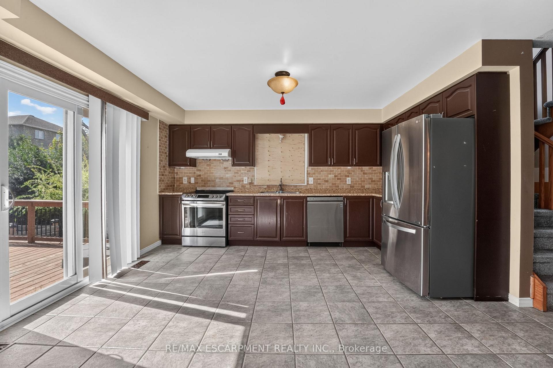 Photo 16 of 1501 Upper Sherman Avenue, Hamilton, Rushdale — HOMEH