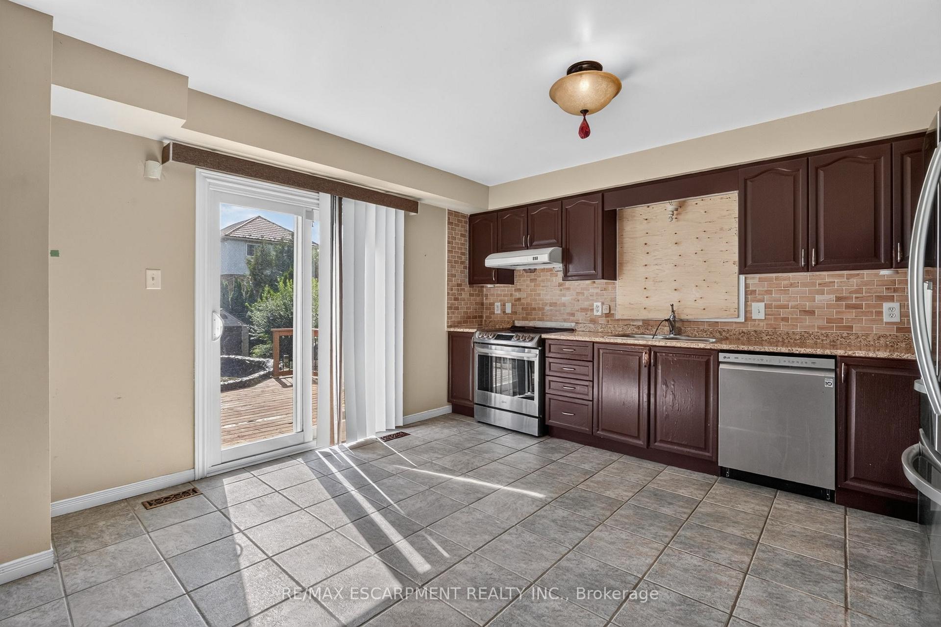 Photo 17 of 1501 Upper Sherman Avenue, Hamilton, Rushdale — HOMEH