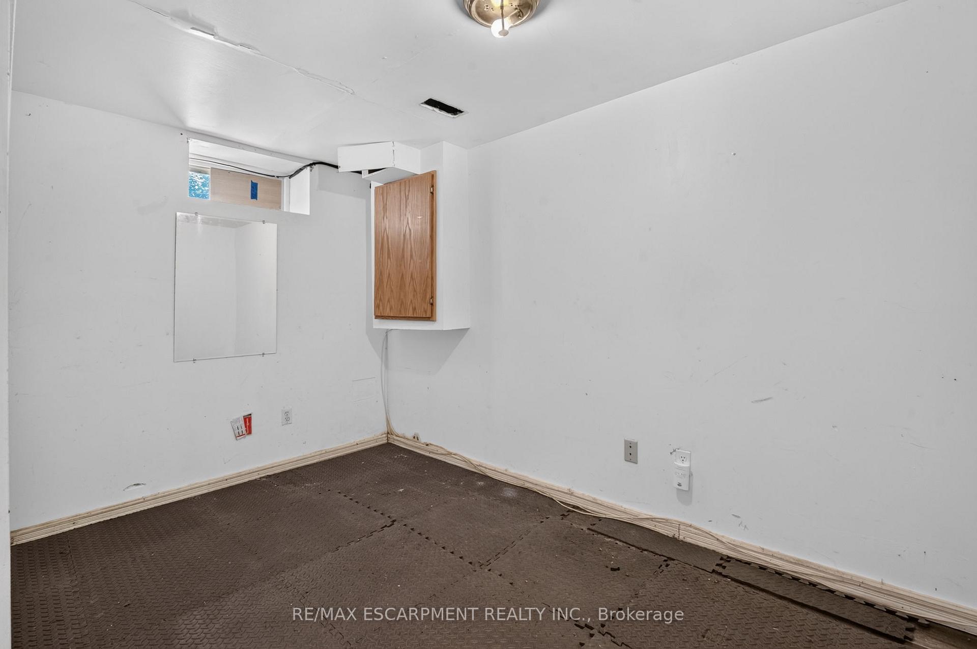 Photo 28 of 1501 Upper Sherman Avenue, Hamilton, Rushdale — HOMEH