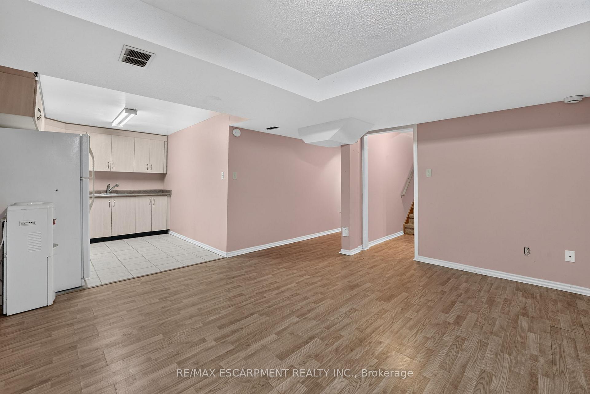 Photo 30 of 1501 Upper Sherman Avenue, Hamilton, Rushdale — HOMEH