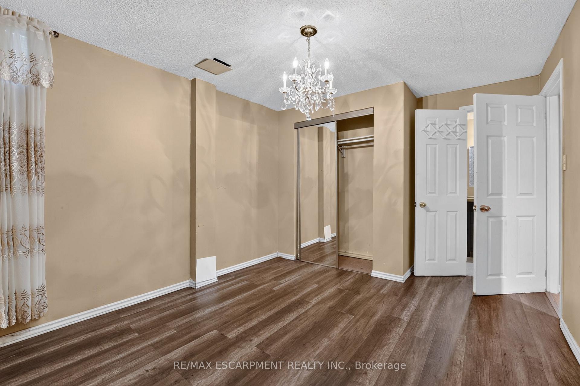 Photo 35 of 1501 Upper Sherman Avenue, Hamilton, Rushdale — HOMEH