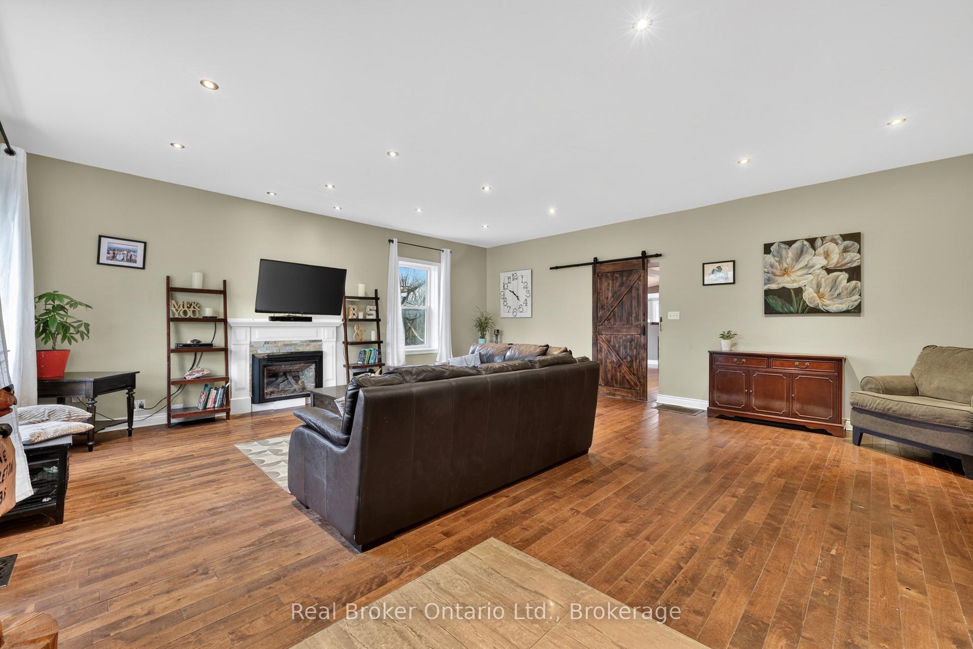 Photo 5 of 1720 Durham Road W, Brock, Rural Brock — HOMEH