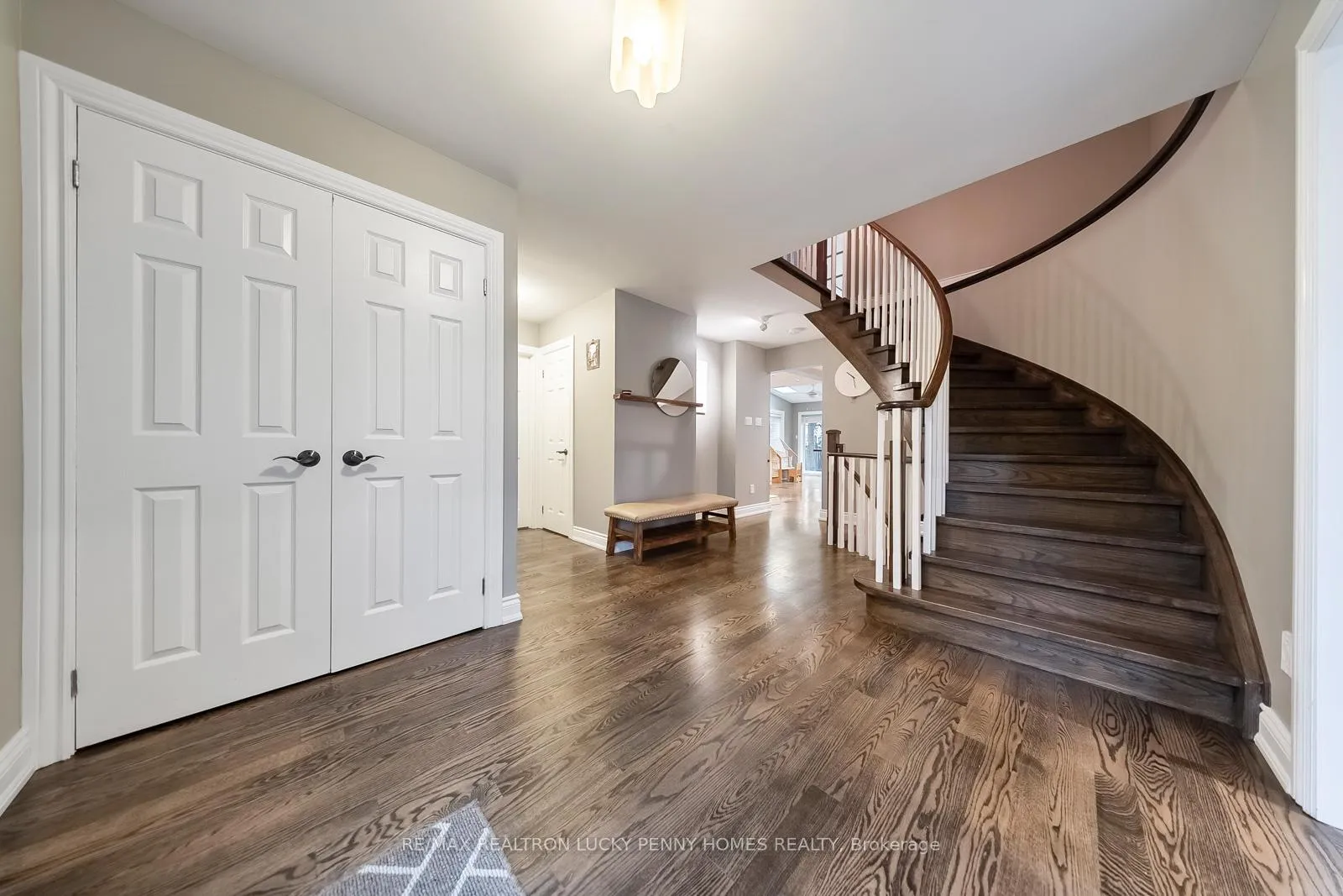 Photo 3 of 57 Longwater Chase, Markham, Unionville — HOMEH