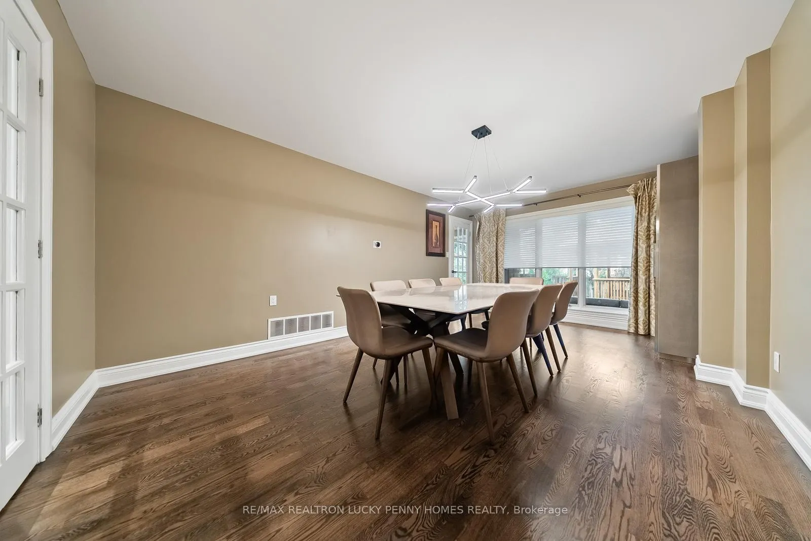 Photo 7 of 57 Longwater Chase, Markham, Unionville — HOMEH