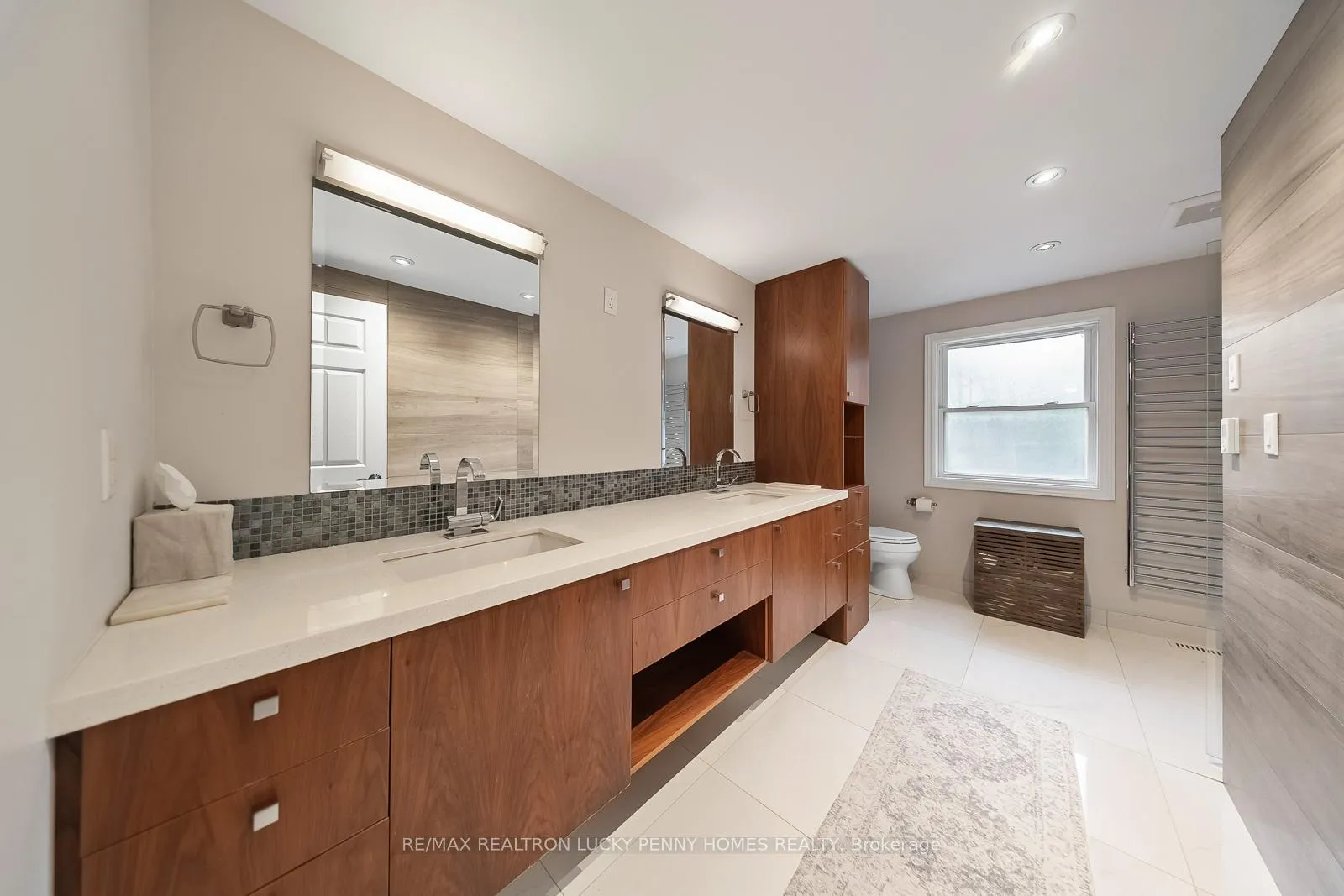 Photo 20 of 57 Longwater Chase, Markham, Unionville — HOMEH
